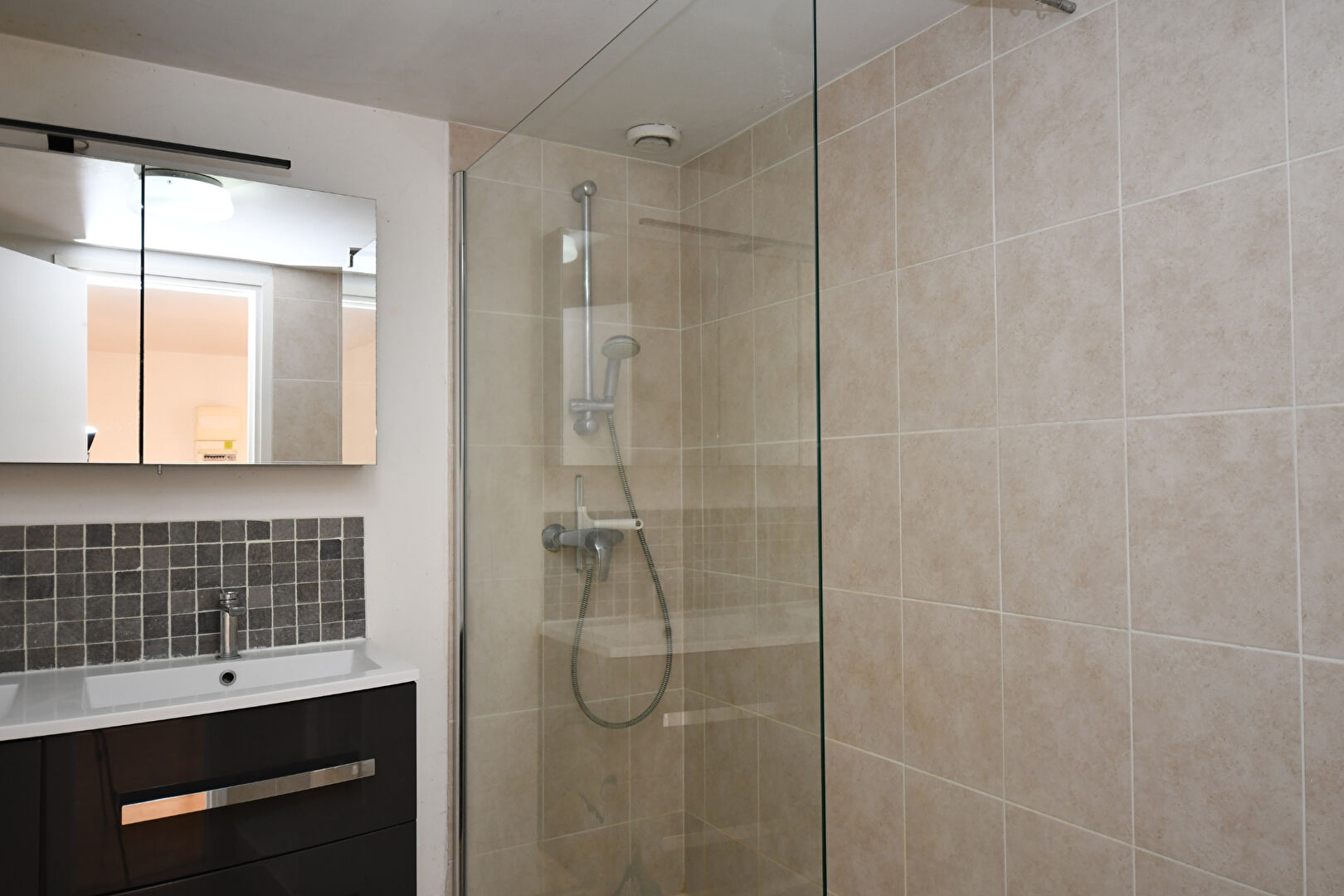 Appartement situé à Croissy-sur-Seine de 91 m² avec 3 chambres à 12 mn du RER et 3 mn du centre