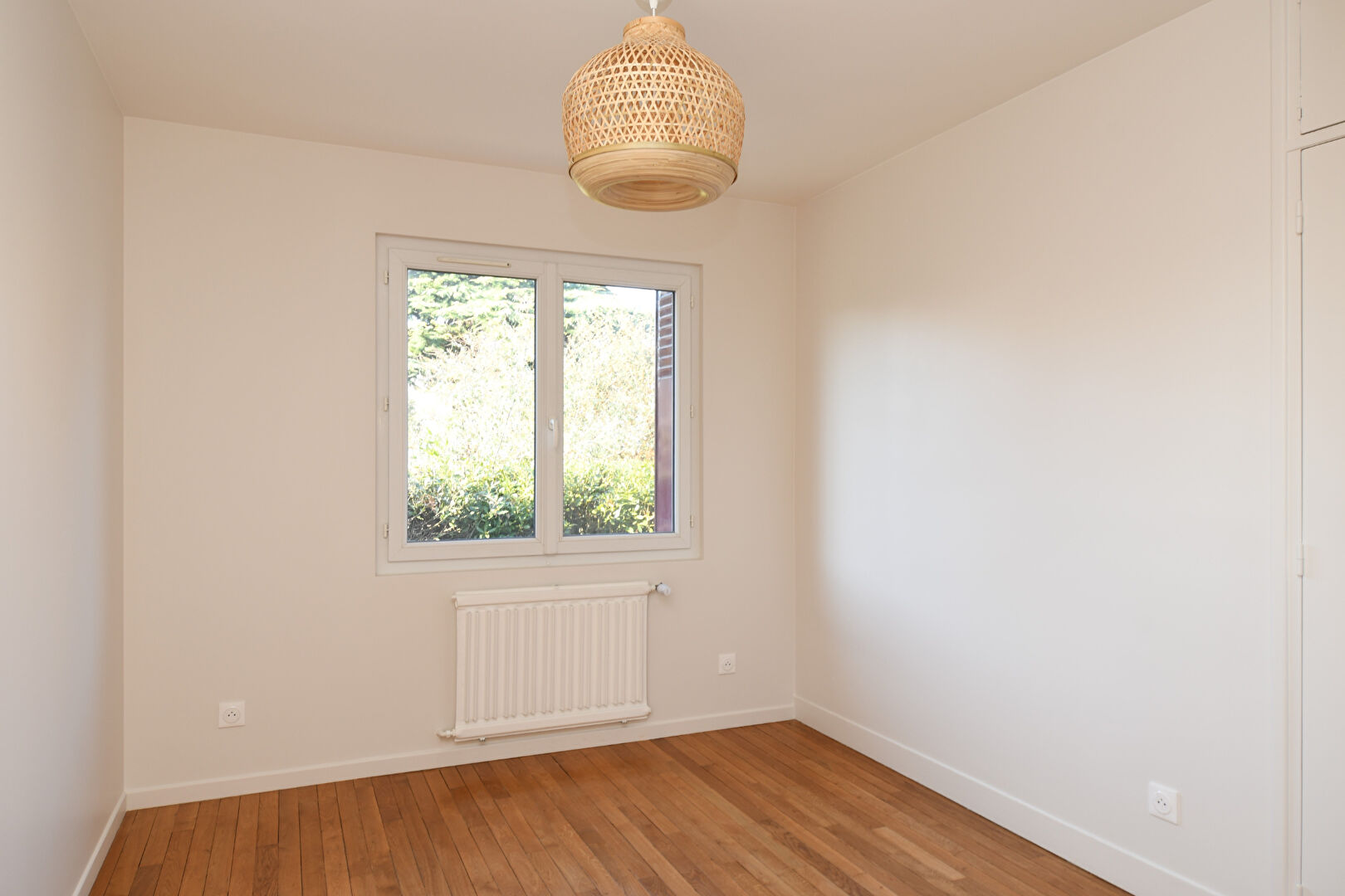 Appartement située à Chatou de 104 m² habitables avec un jardin de 232 m² environ