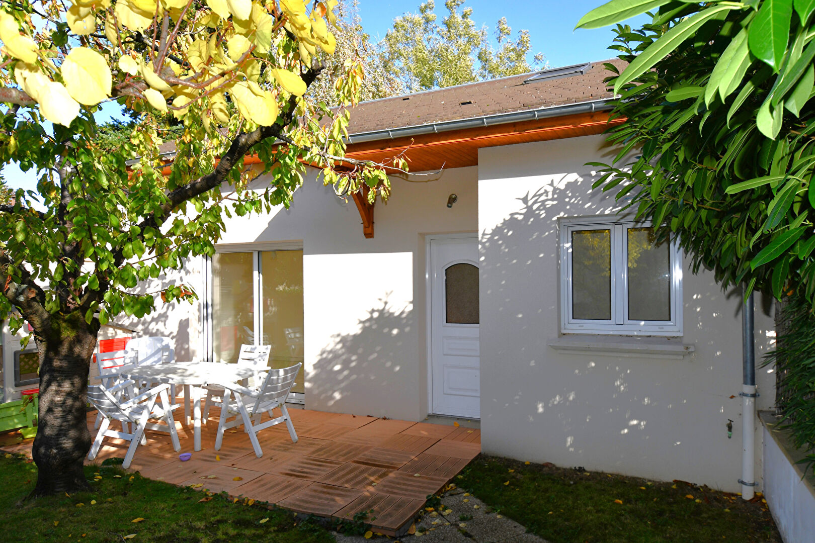 Maison située à Chatou  avec 4 chambres de 143 m² sur 510 m² de terrain