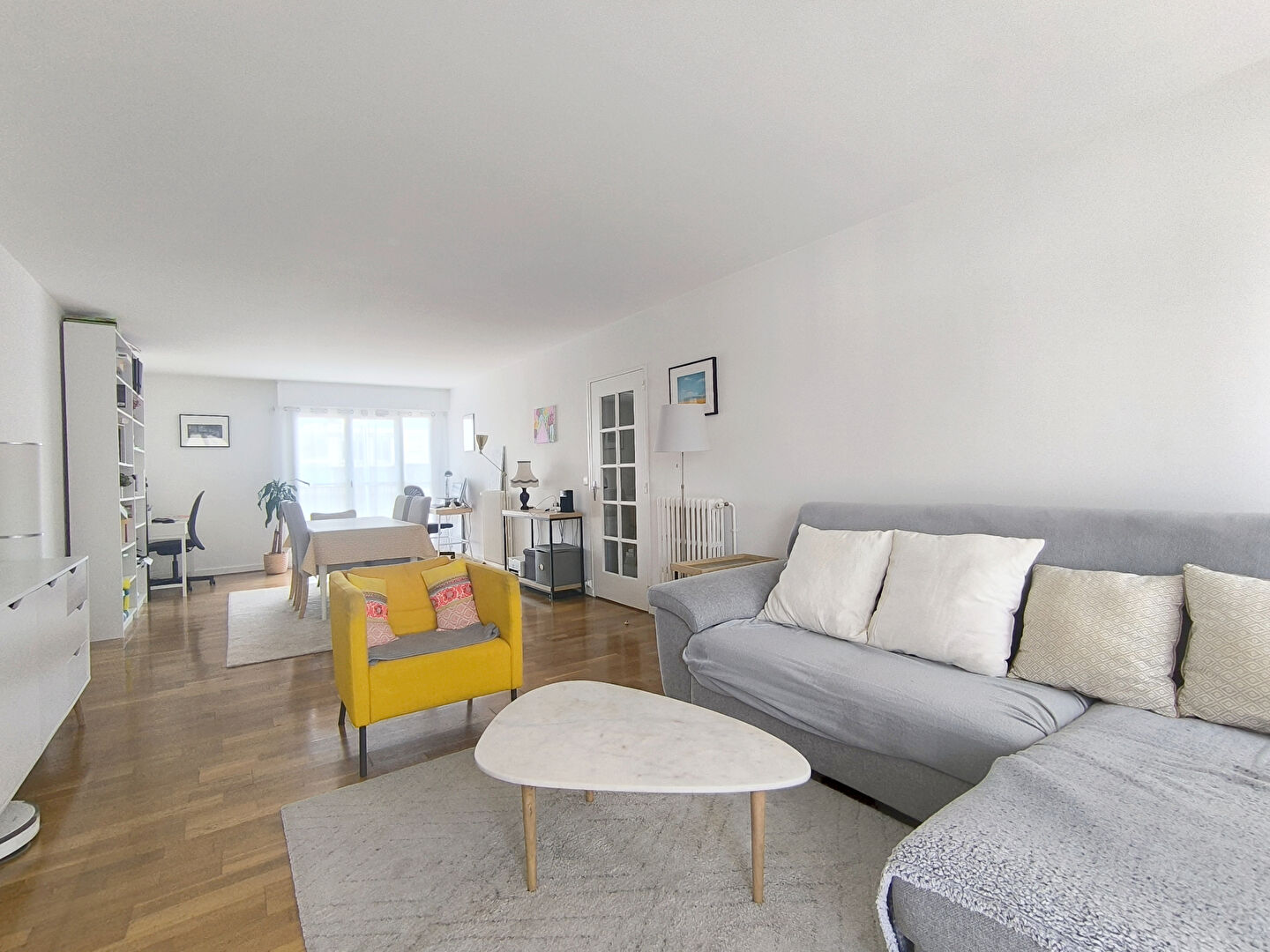 Bas de CHATOU Appartement Chatou 4 pièces de 87.02 m2