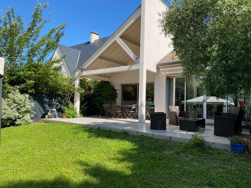 Maison Chatou 7 pièces 225 m2 sur un terrain de 810 m²
