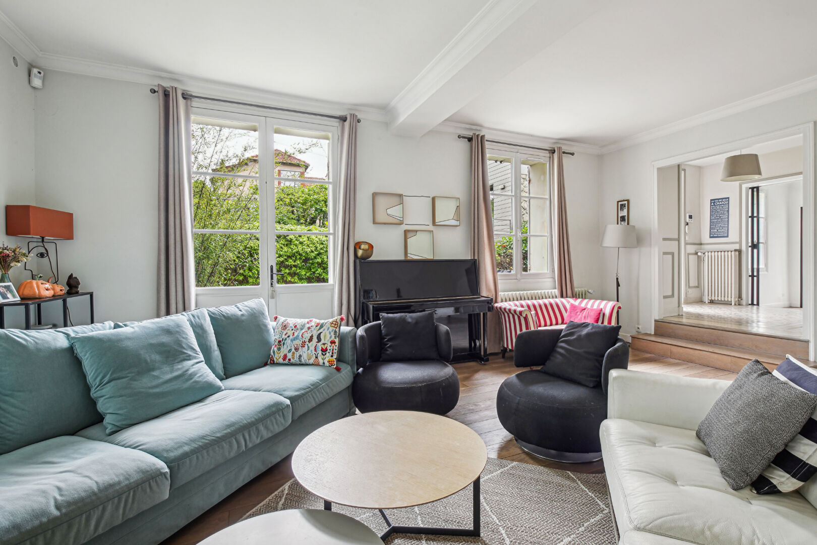 Maison longère située à CHATOU de 196 m² au sol avec 5 chambres à 10 mn du RER