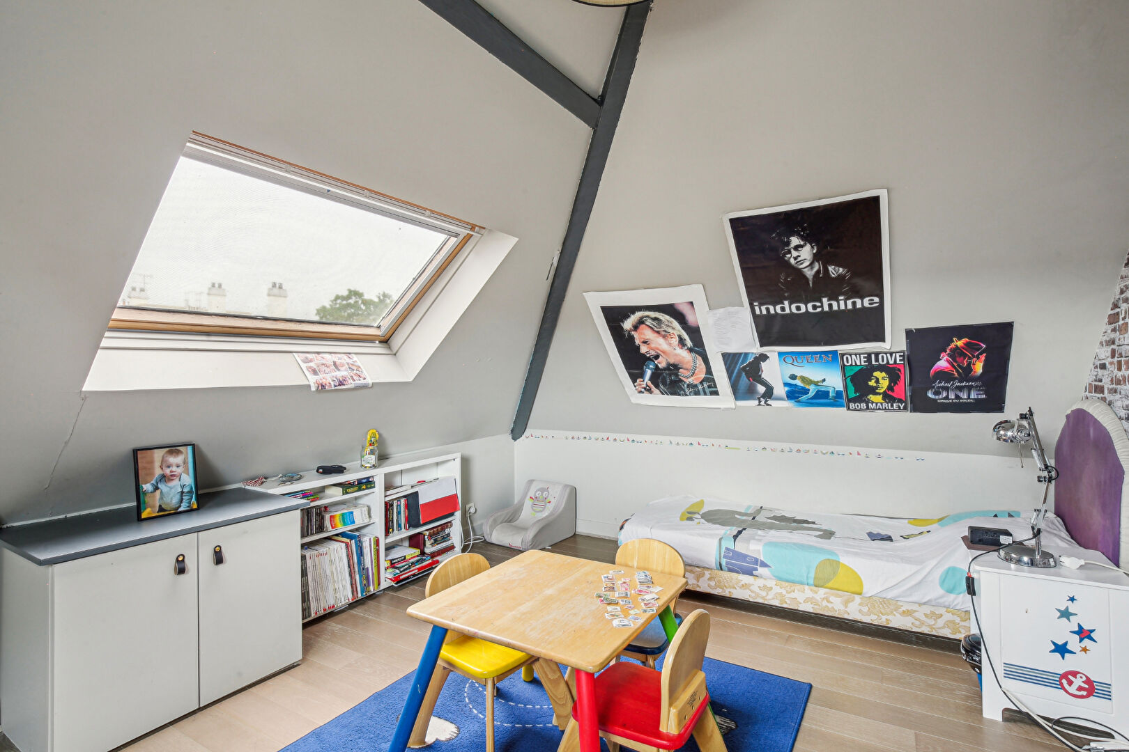 Maison longère située à CHATOU de 196 m² au sol avec 5 chambres à 10 mn du RER