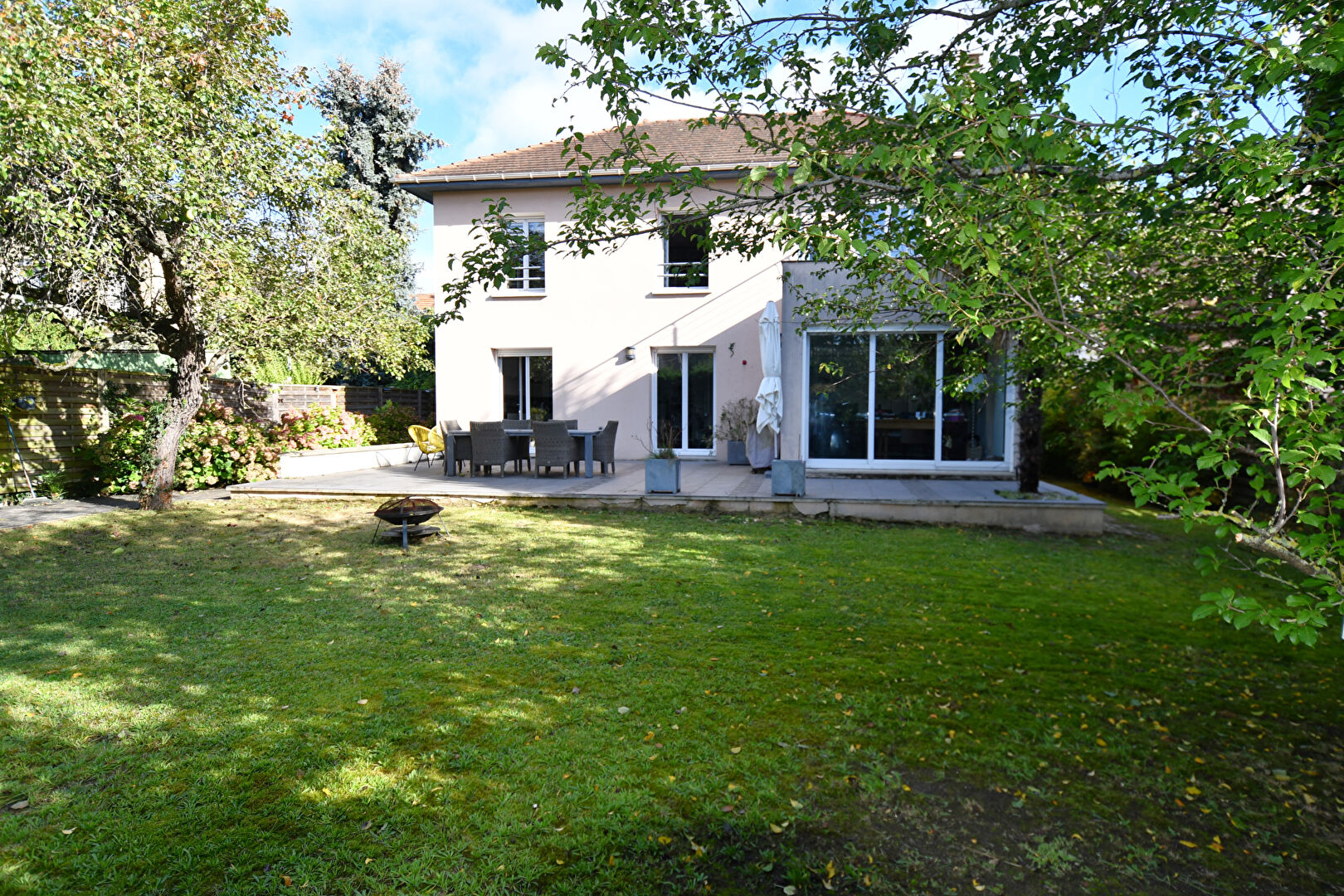 Agence immobilière de AGENCE LE CARRE IMMOBILIER Chatou