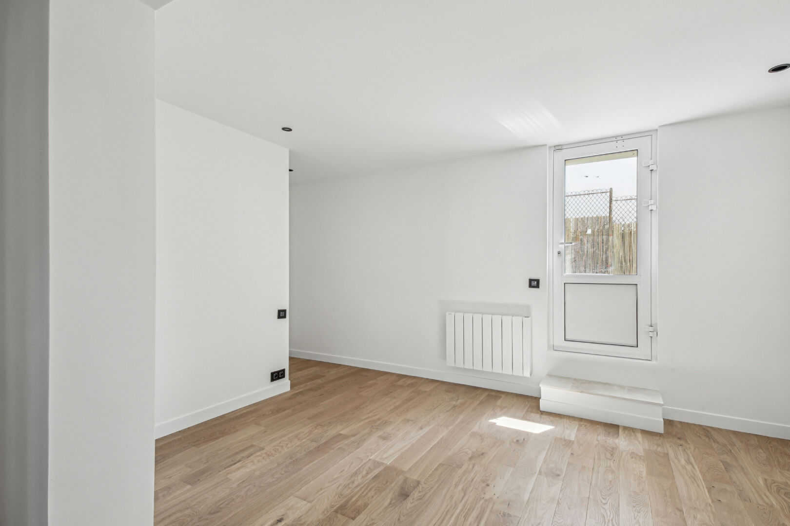 Maison d’architecte de 261 m2  – Elégance, lumière et belles prestations à 12 mn du RER