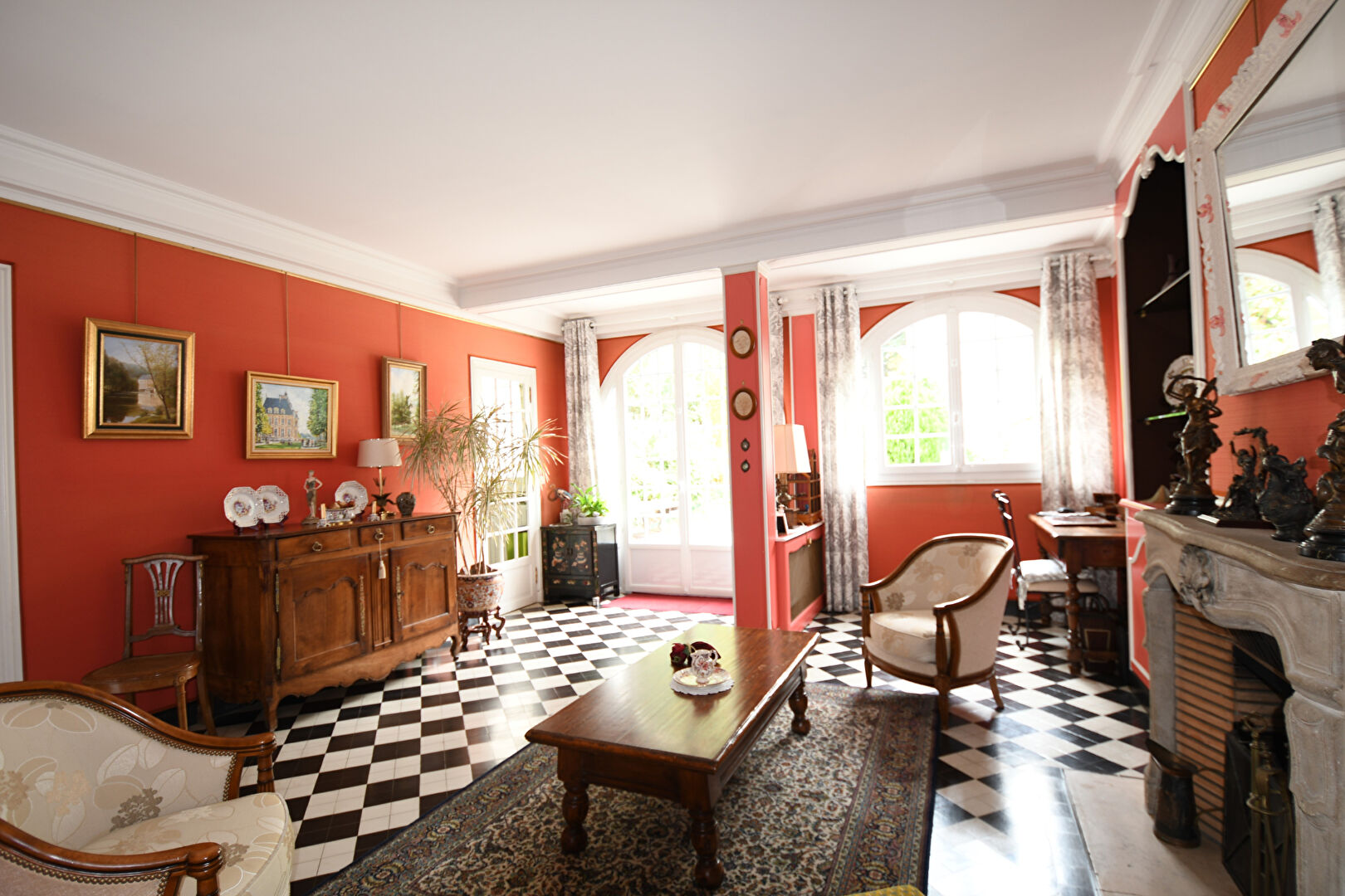 BAS DE CHATOU Maison de 131 m2 avec 3 chambres, située à 10 mn du RER