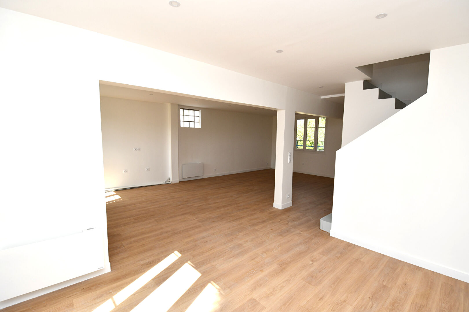 Carrières-sur-Seine – Maison rénovée 120 m² avec sous-sol et jardin