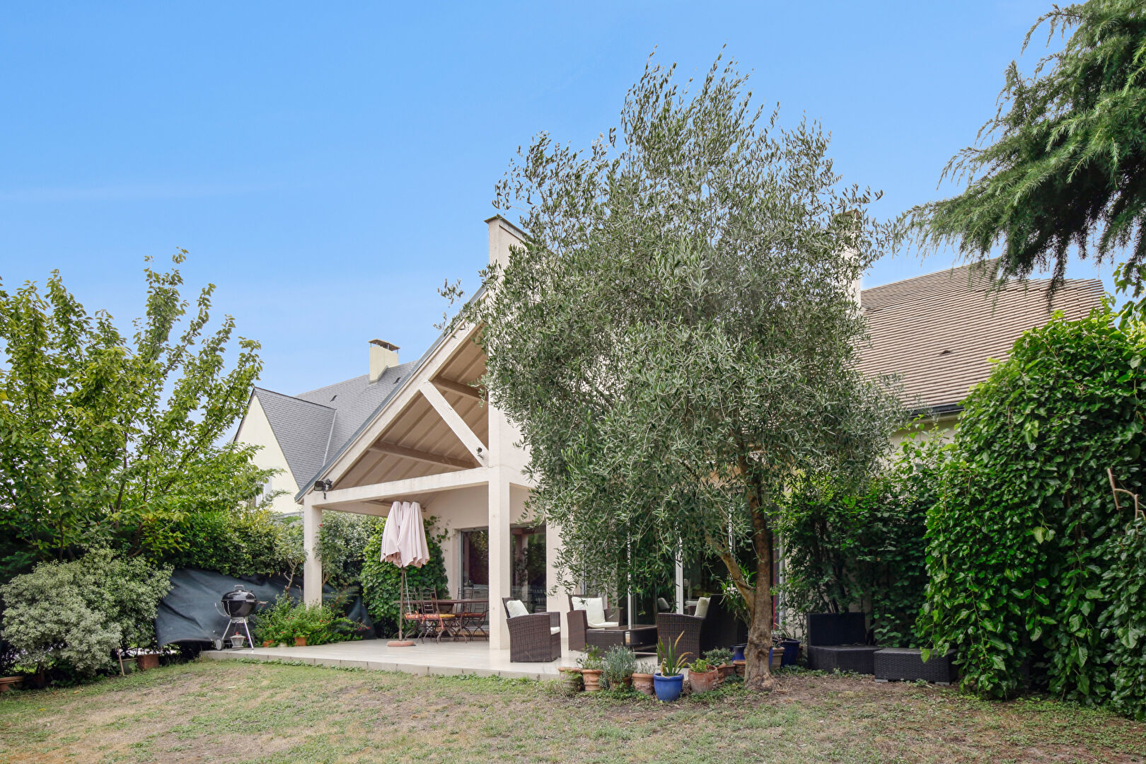 Maison Chatou 7 pièces 225 m2 sur un terrain de 810 m²