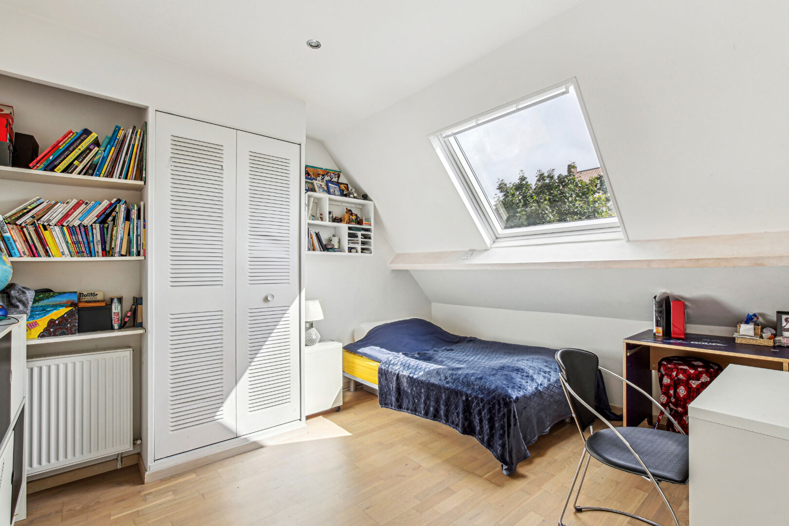 Maison située à Montesson avec 4 chambres de 225 m2 sur  un terrain de 941 m² à 5 mn du centre ville