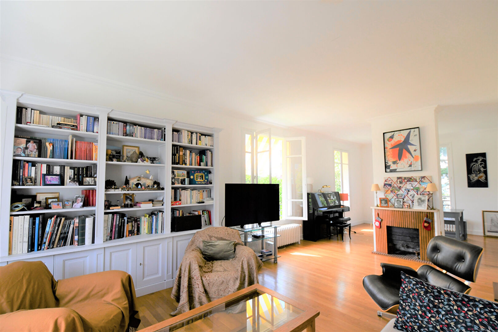 Maison située au Vésinet de 185 m2 au sol sur 649m² de terrain à 14 mn du RER