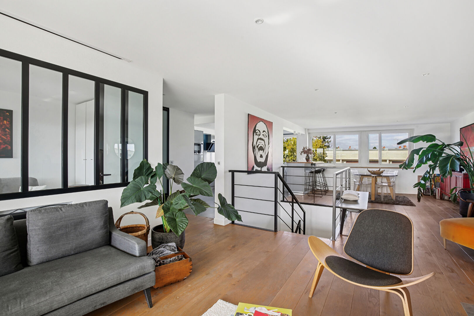 Superbe APPARTEMENT 5 pièces en duplex lumineux de 124 m² avec terrasse couverte  de 28 m² plein sud