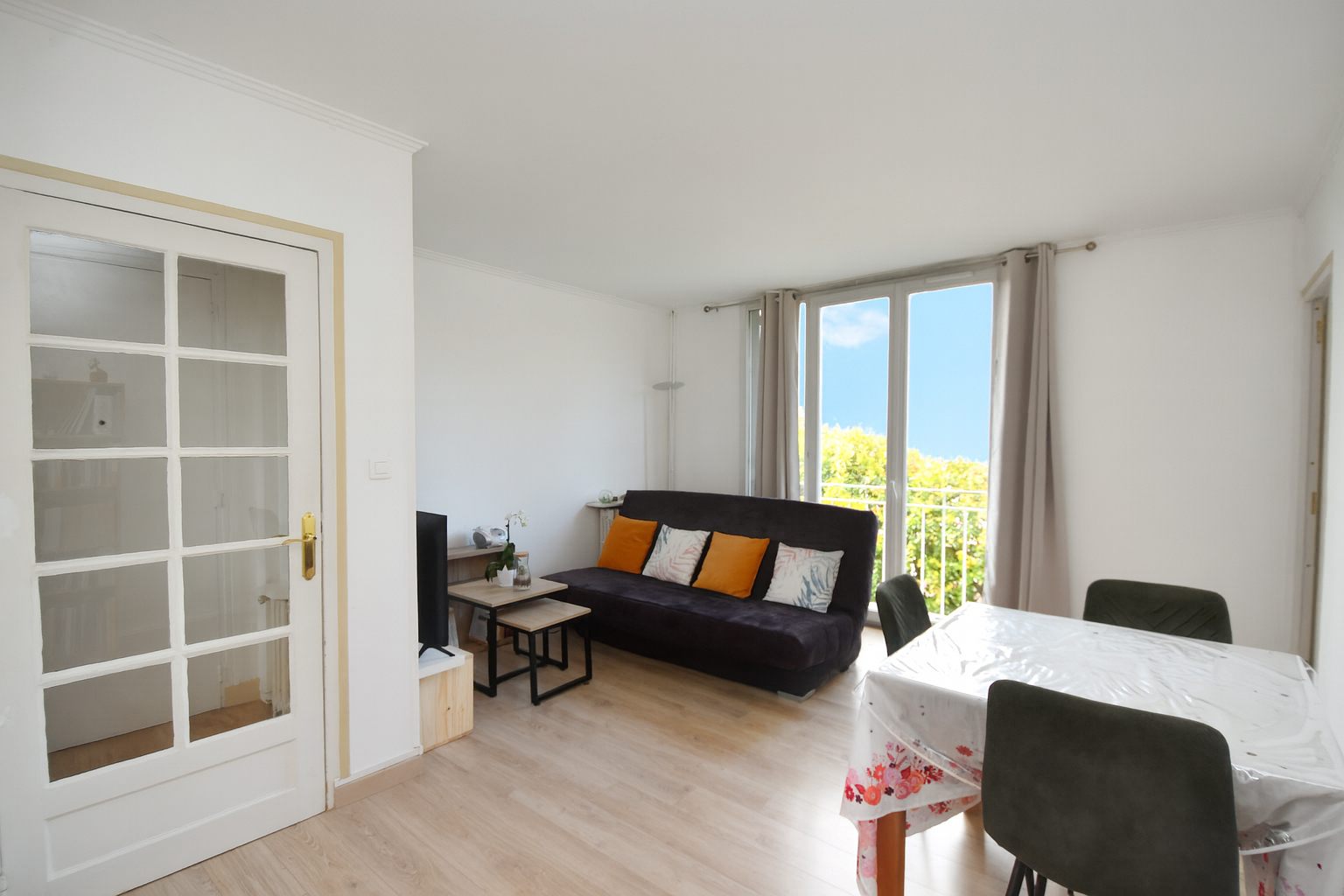 CHATOU appartement 3 pièces de 51.02  m² avec 2 chambres