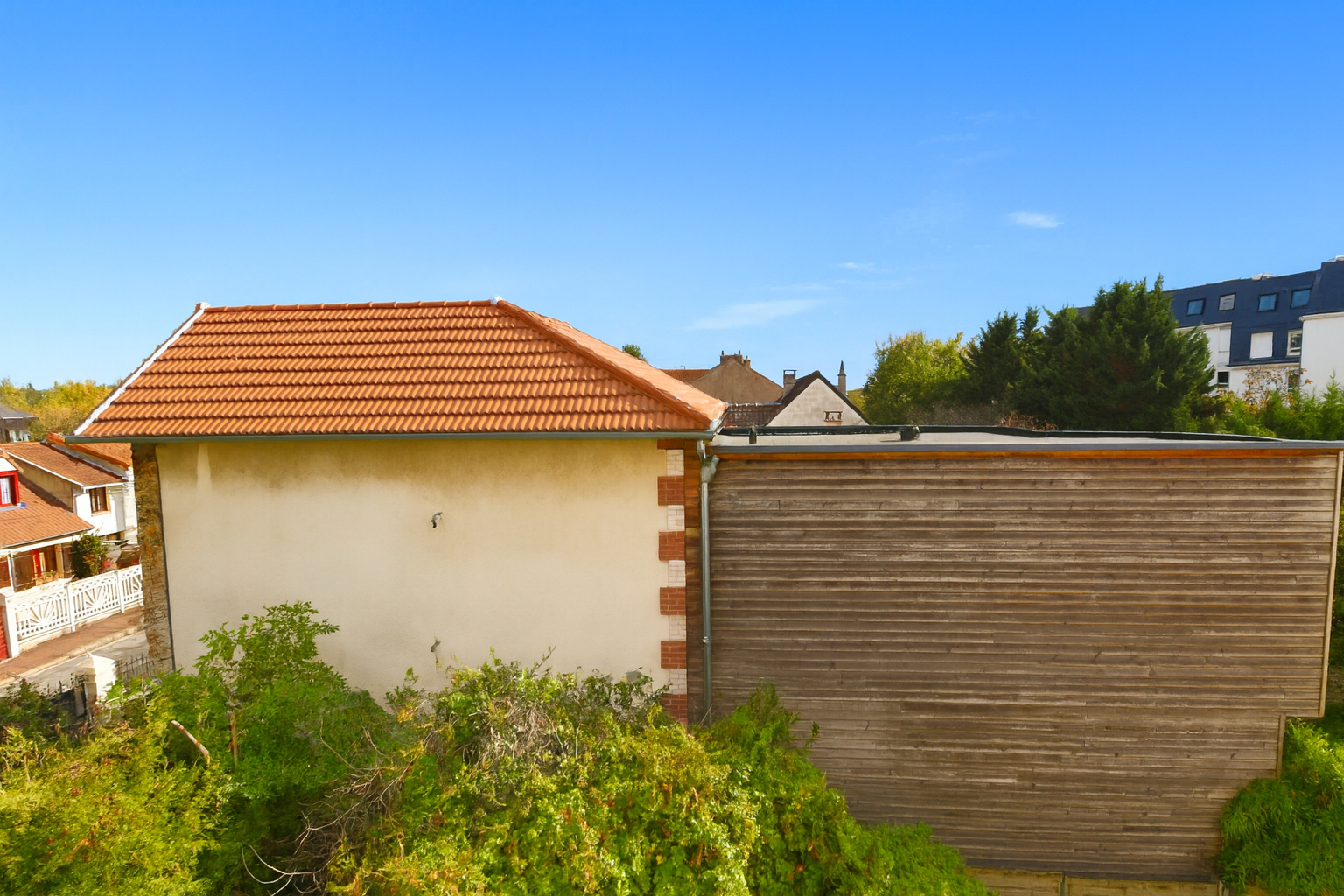 CHATOU appartement 3 pièces de 51.02  m² avec 2 chambres