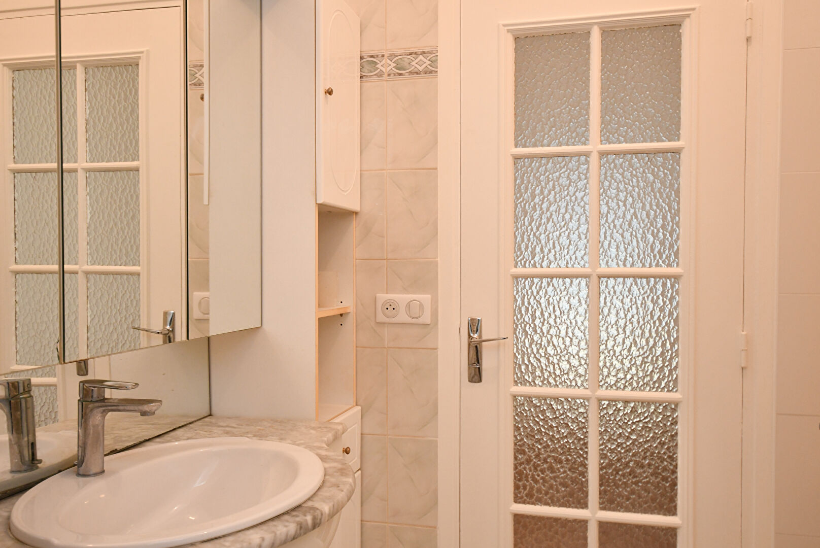 BAS DE CHATOU Maison de plain-pied  de 63 m² située à 4 min du RER