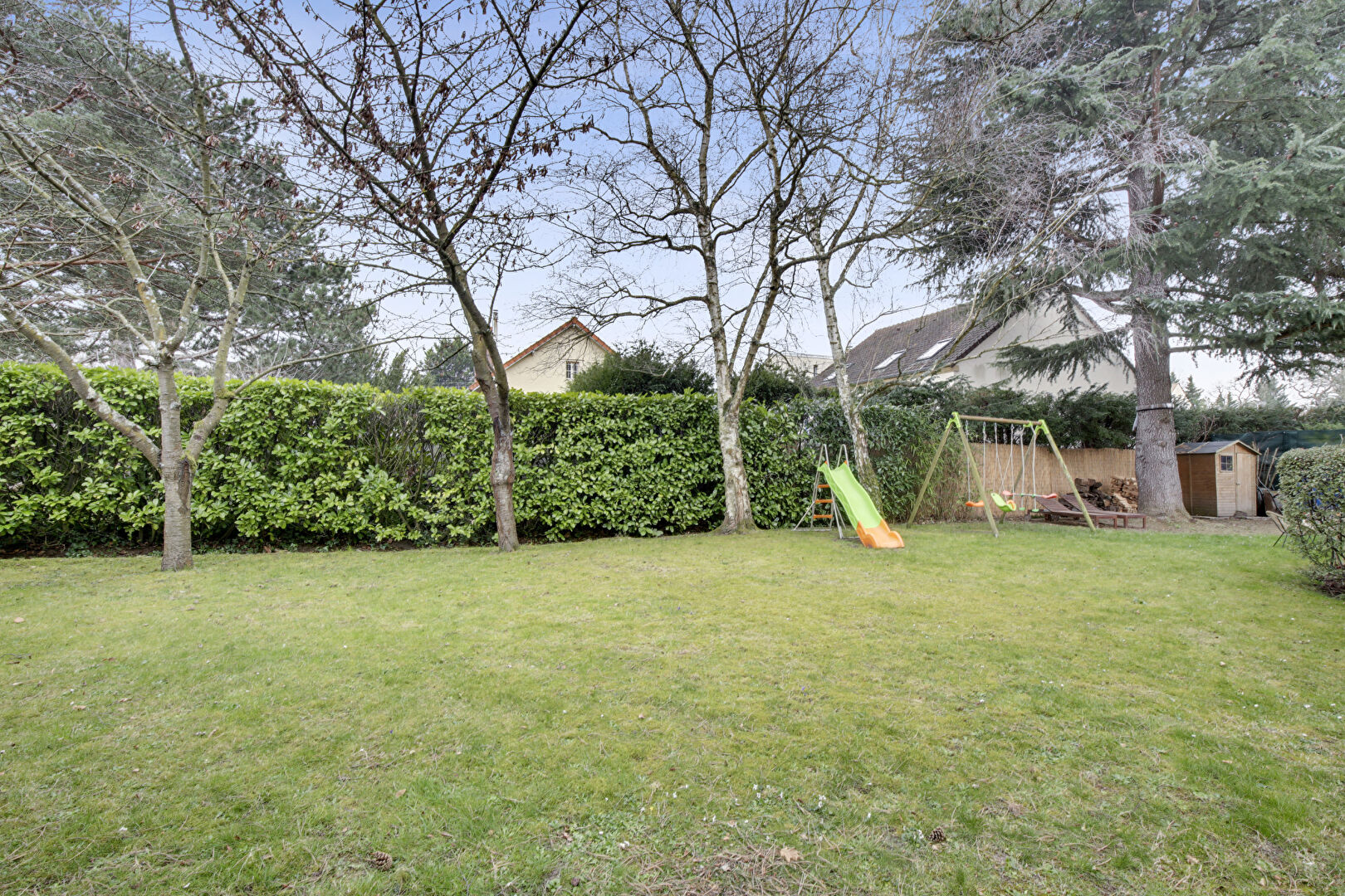 Maison située au Vésinet de 191 m² sur un terrain de 747 m² à 15 mn du RER