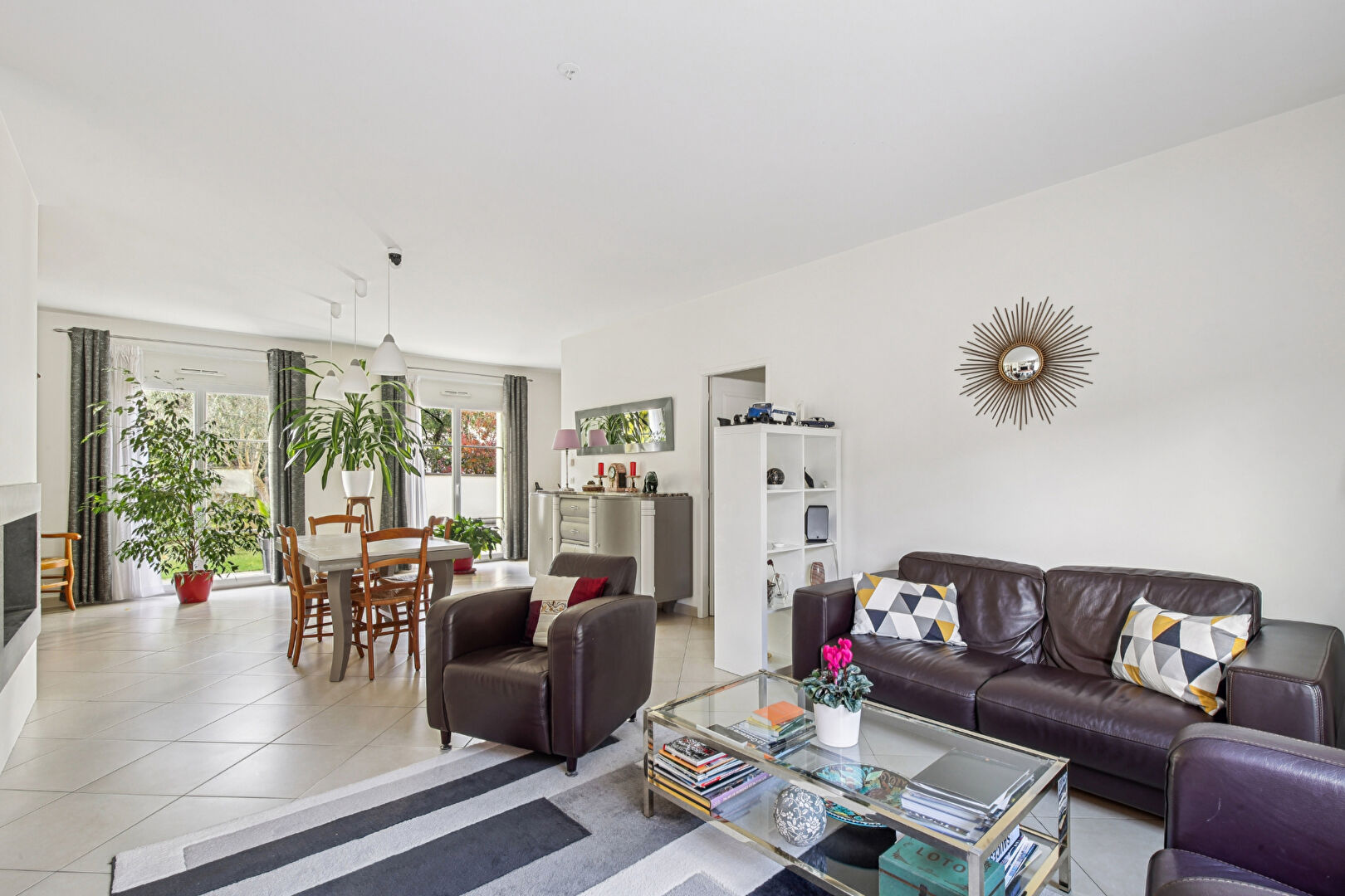 MONTESSON CENTRE VILLE, maison familiale de 173 m2  au sol avec 5 chambres sur un terrain de 420 m²