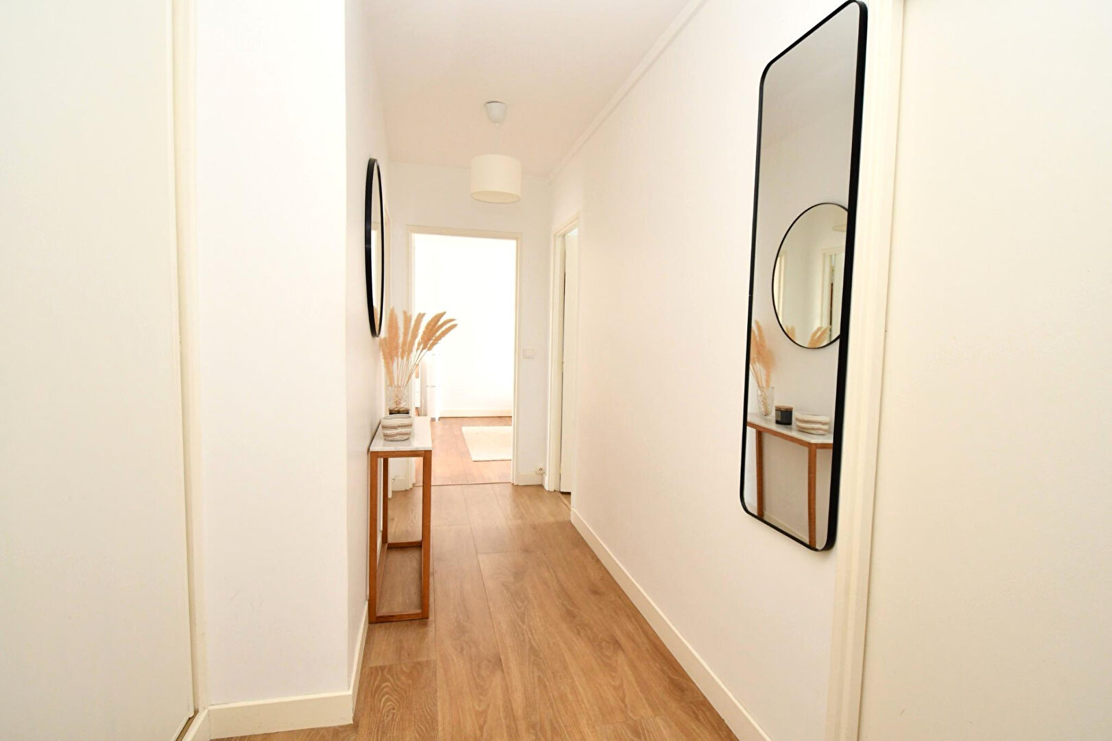 Bas de CHATOU Appartement Chatou 4 pièces de 87.02 m2