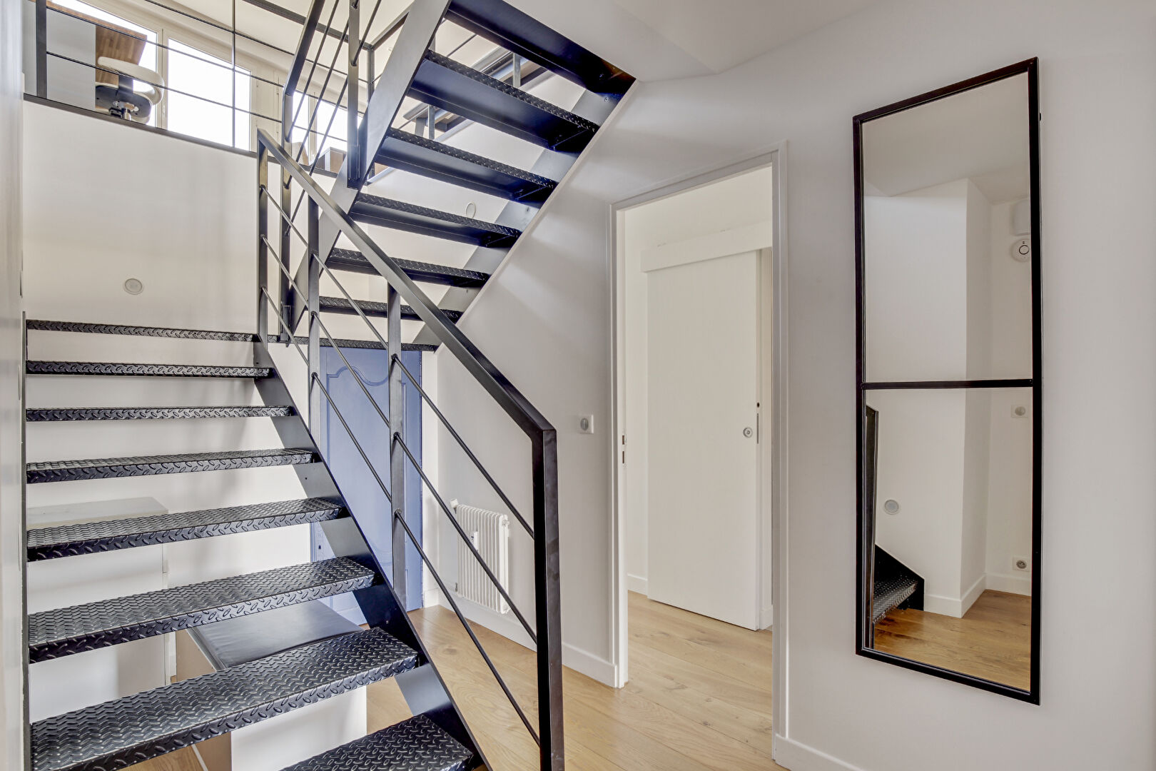 Superbe APPARTEMENT 5 pièces en duplex lumineux de 124 m² avec terrasse couverte  de 28 m² plein sud à 8 mn RER