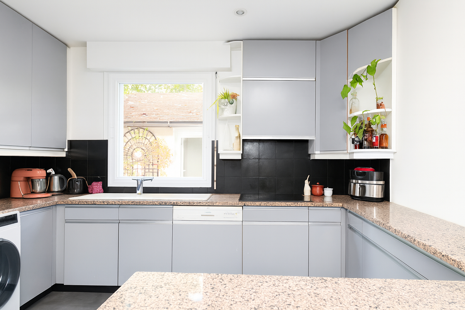 CHATOU Secteur BRIMONT , charmante maison ancienne de 143 m² au calme absolu, sans vis-à-vis à 12 mn RER