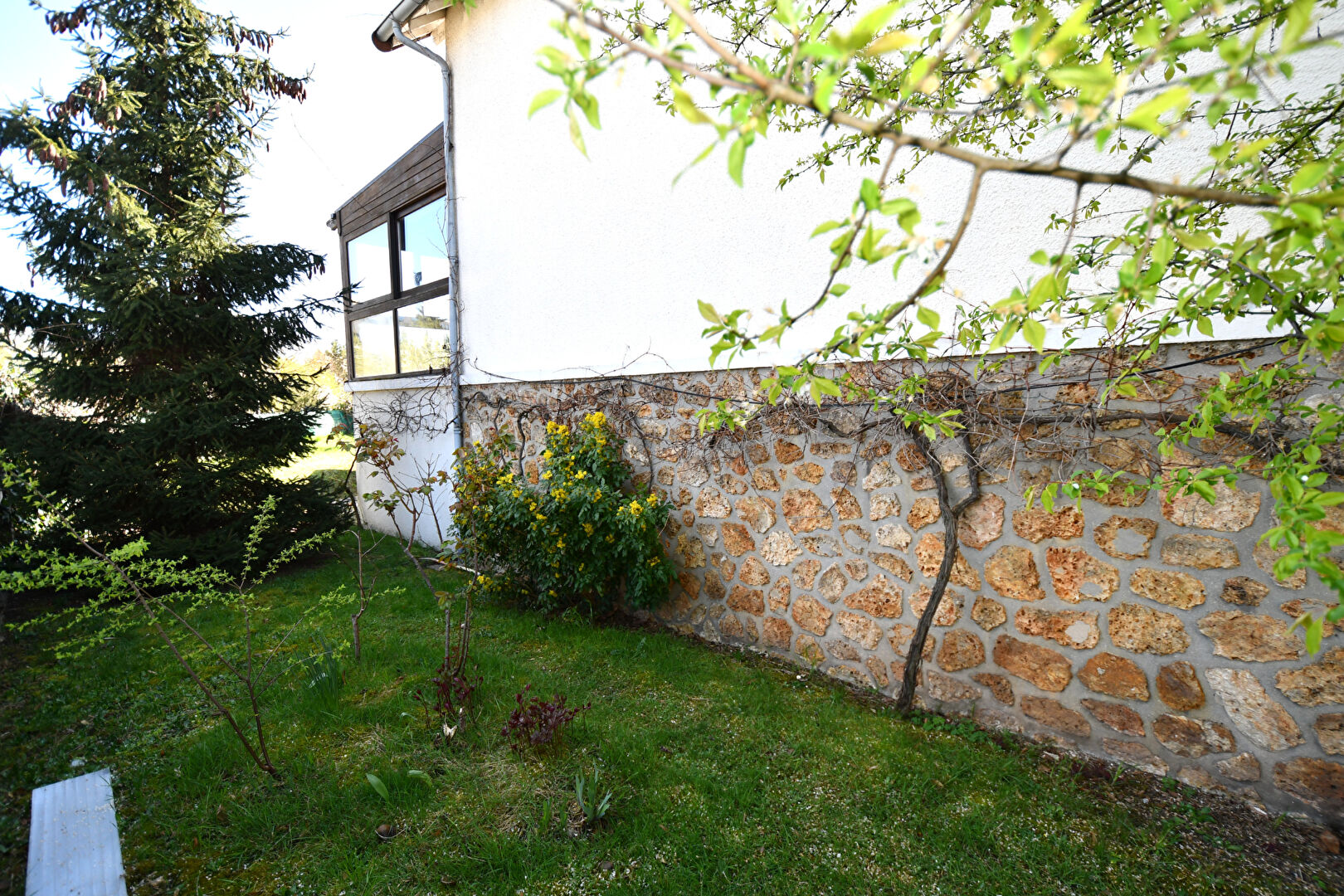 Maison située à Chatou avec 4 chambres sur 535m² de terrain