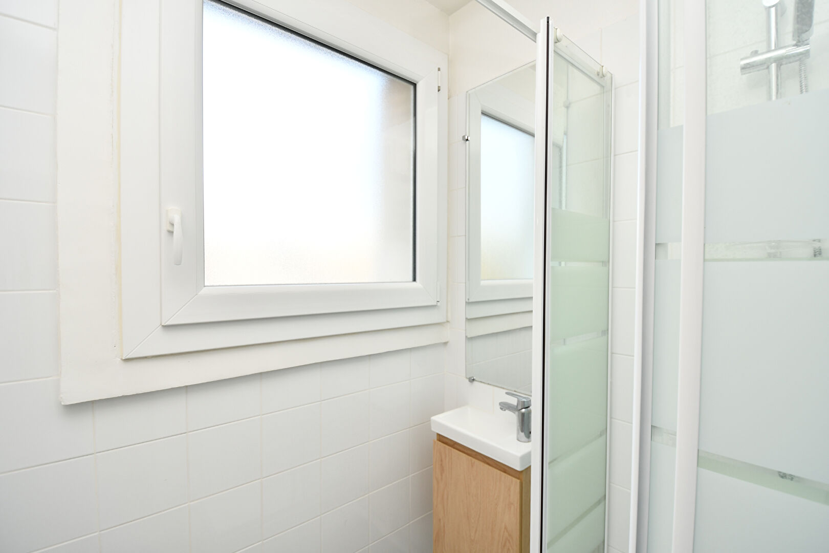 CHATOU Appartement de 42 m² avec une chambre avec cave