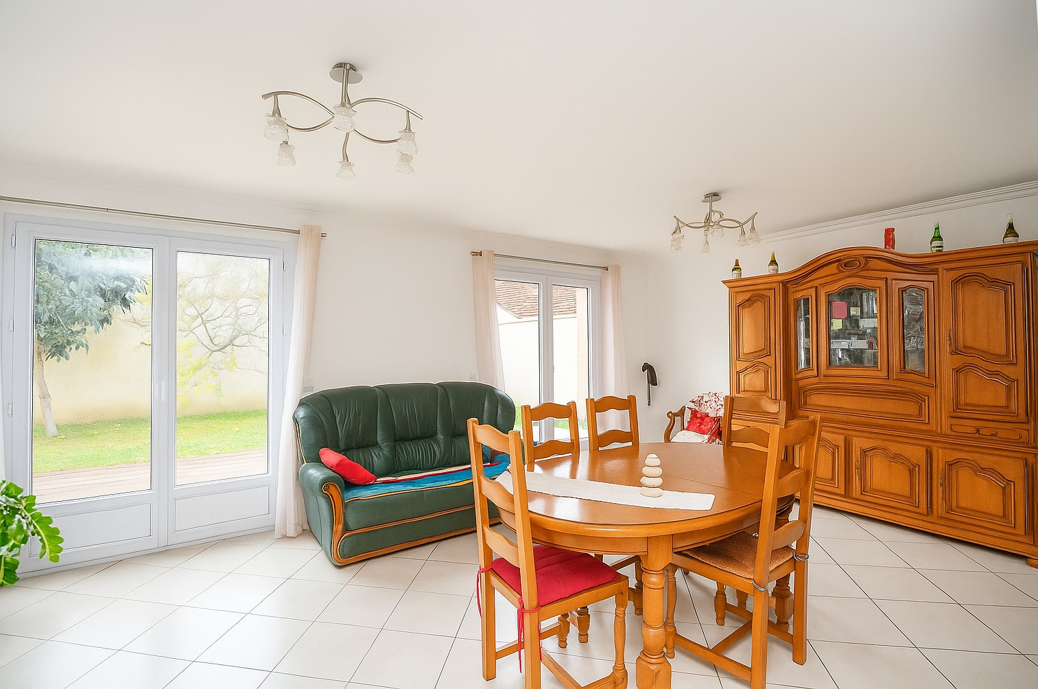 CHATOU maison récente de 2010 avec 3 chambres  sur terrain de 186 m²