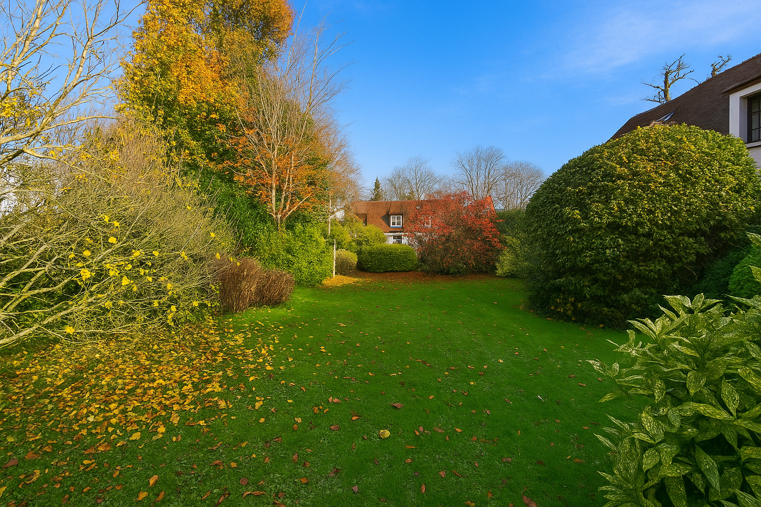 Photo Beaux volumes et fort potentiel pour cette villa familiale de 197 m² sur un terrain de 1000 m² sescteur Côteaux-Monet image 3/6
