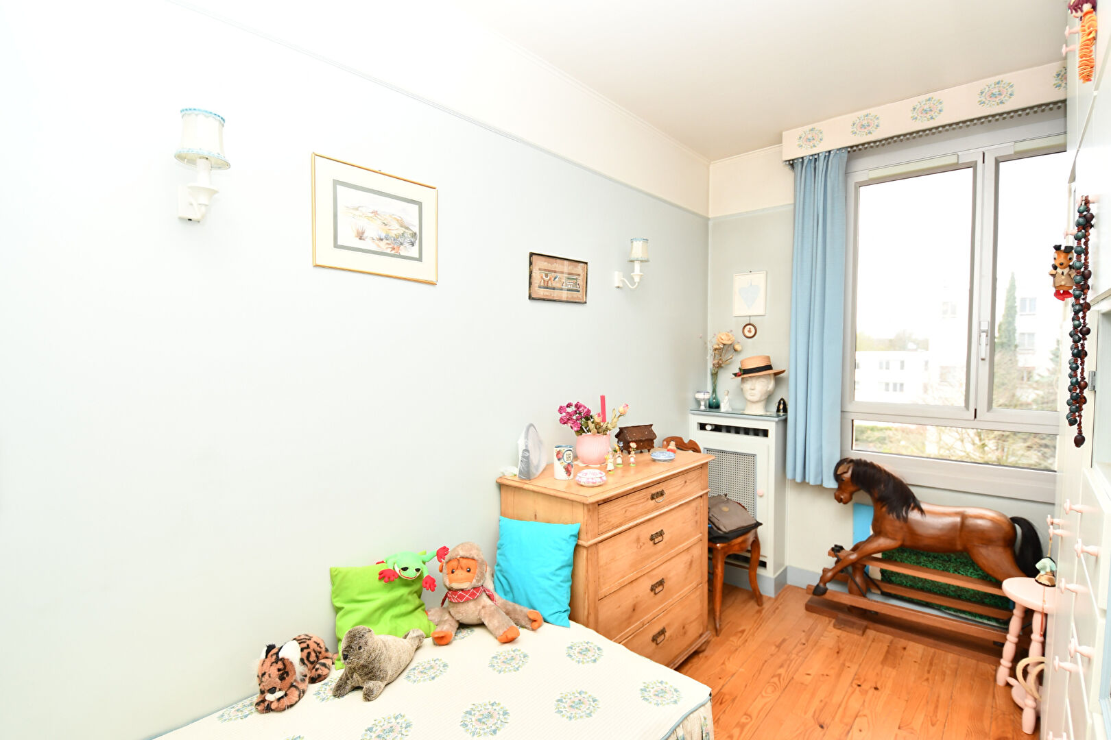 RUEIL MALMAISON Appartement de 102.58 m² avec 3 chambres à proximité de la gare RER