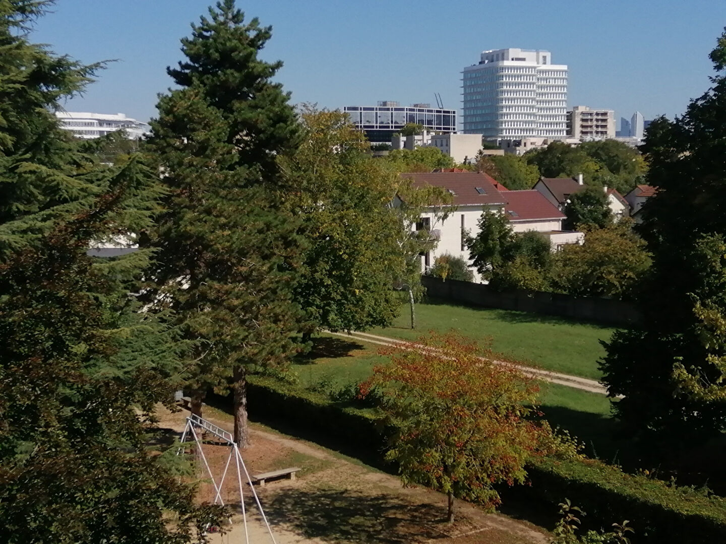 RUEIL MALMAISON Appartement de 102.58 m² avec 3 chambres à proximité de la gare RER