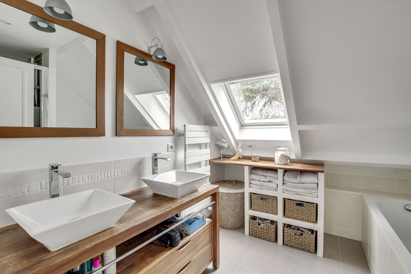 Maison située au Vésinet de 191 m² sur un terrain de 747 m² à 15 mn du RER