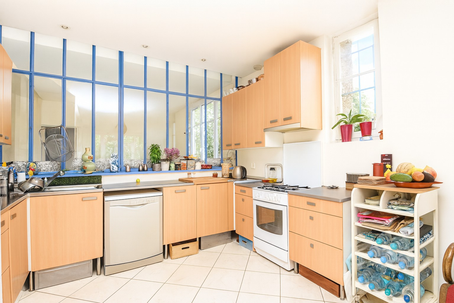 Maison familiale de caractère , Triangle d’Or des Bas de Chatou ,7 chambres 590 m² de terrain