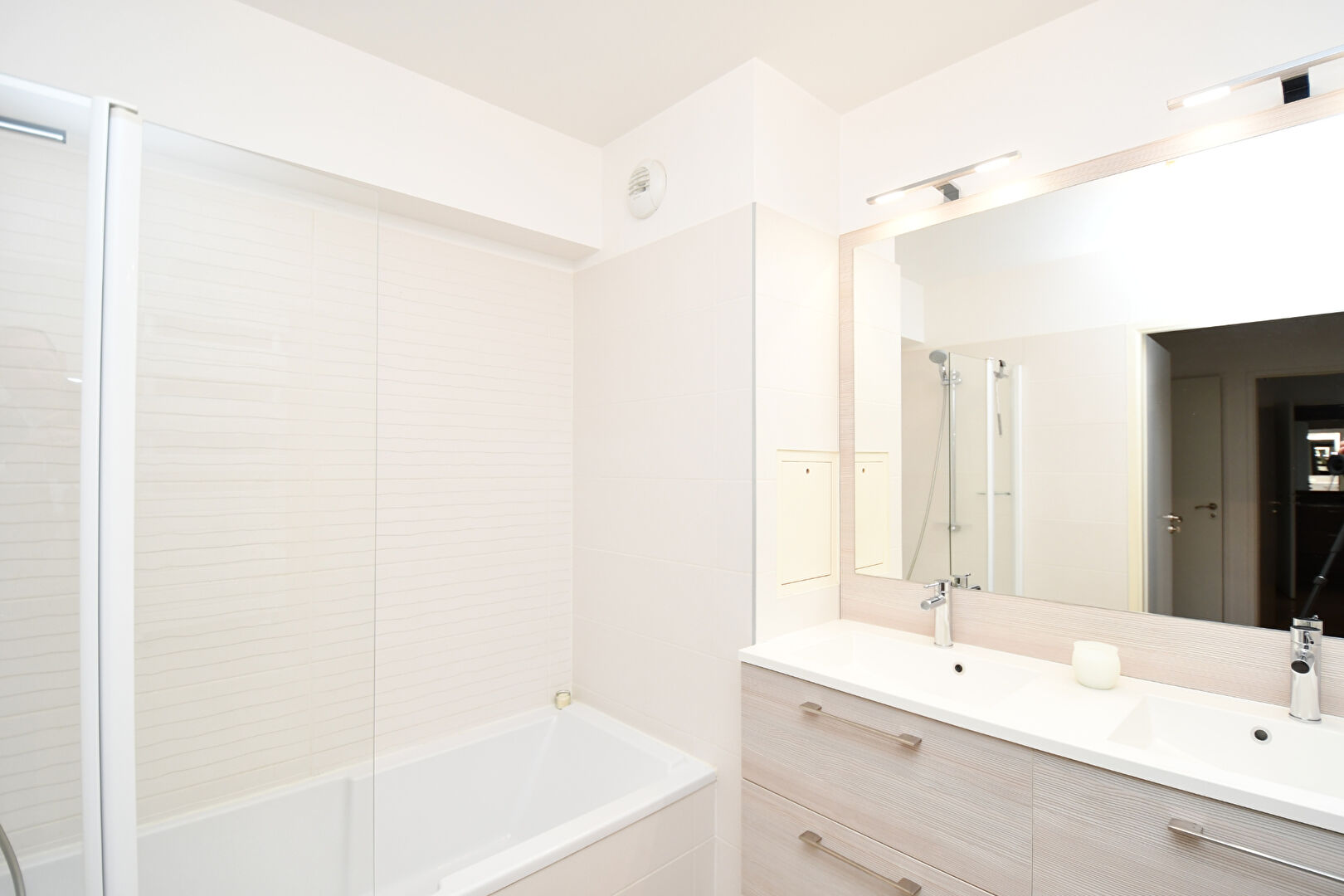 Centre ville de Croissy-sur-Seine  résidence récente 2018 Appartement  4 pièces 89.61 m2  en étage avec ascenseur