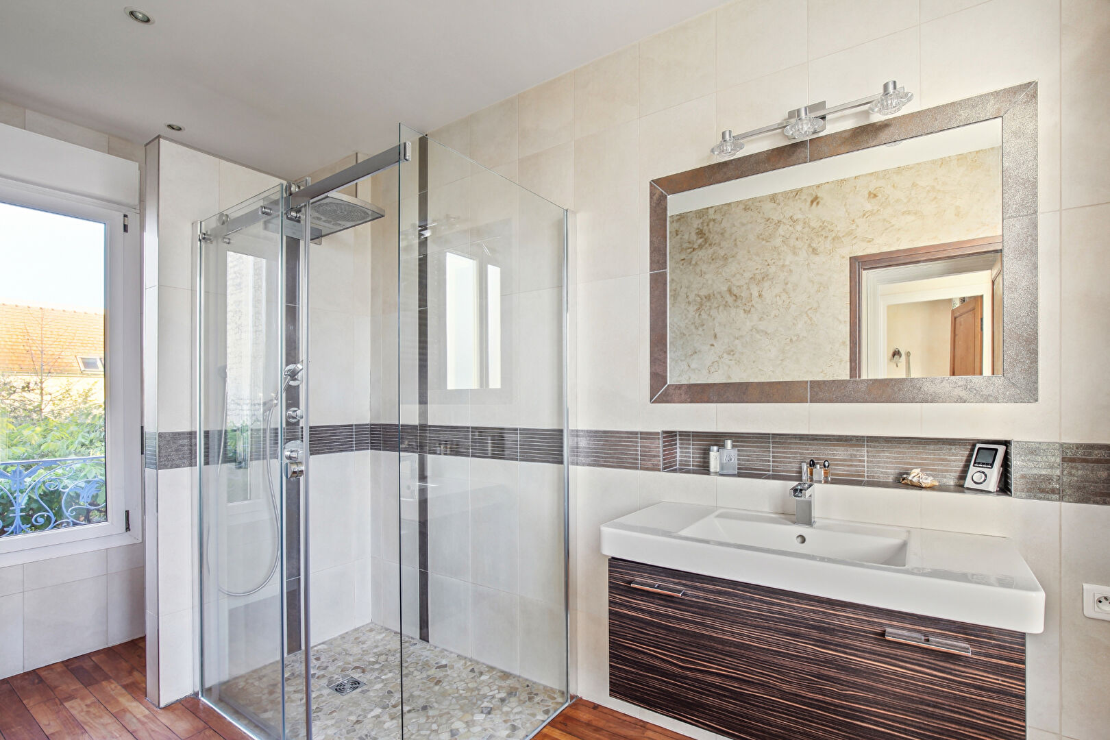 LE PECQ QUARTIER MEXIQUE 13 minutes RER , Maison de 7 pièces 145 ² avec 3 chambres et dépendance