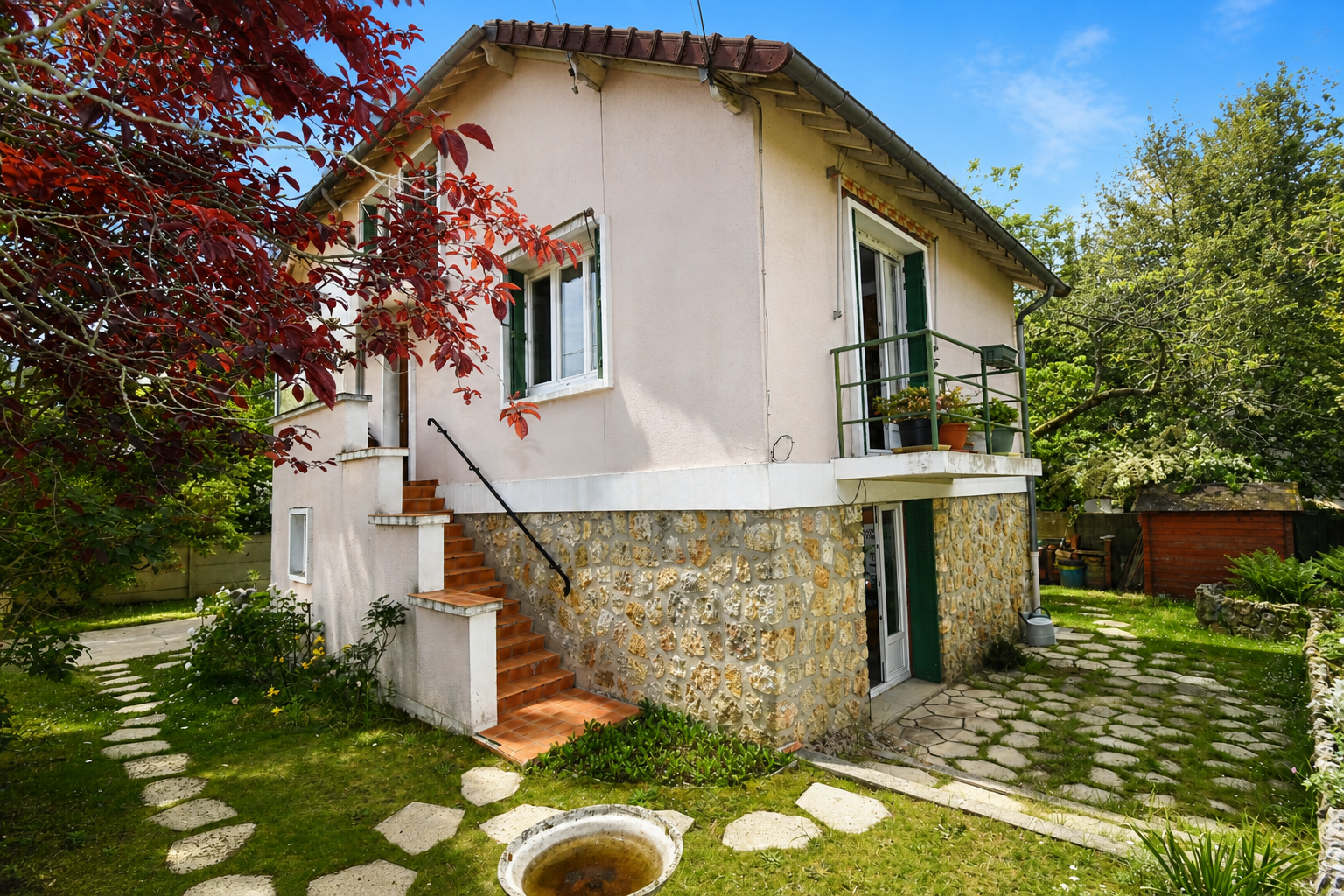 CHATOU MAISON DE 166 M² – TERRAIN 365 M² – AU CALME TOTAL – 15 MN RER