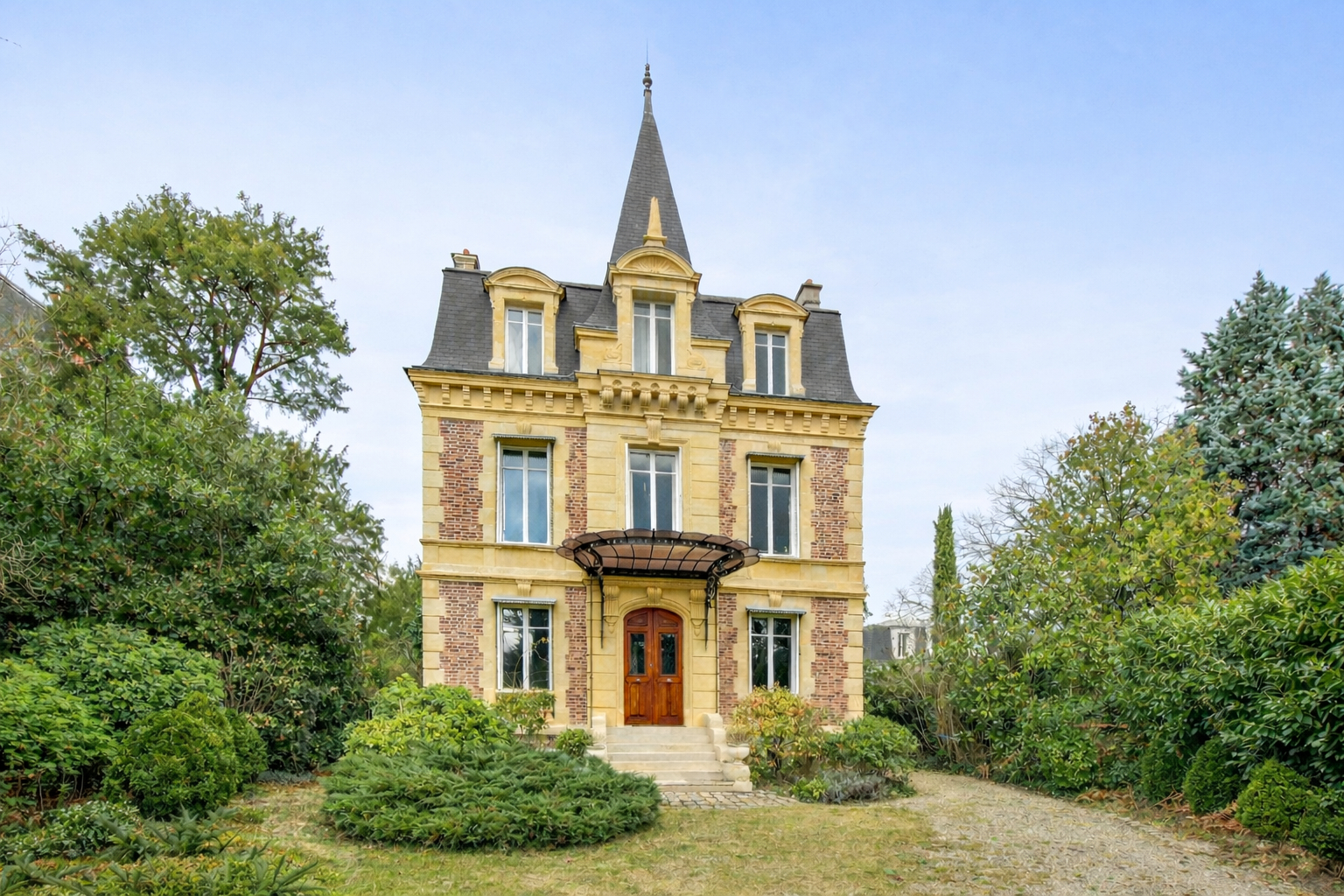 Agence immobilière de AGENCE LE CARRE IMMOBILIER Chatou