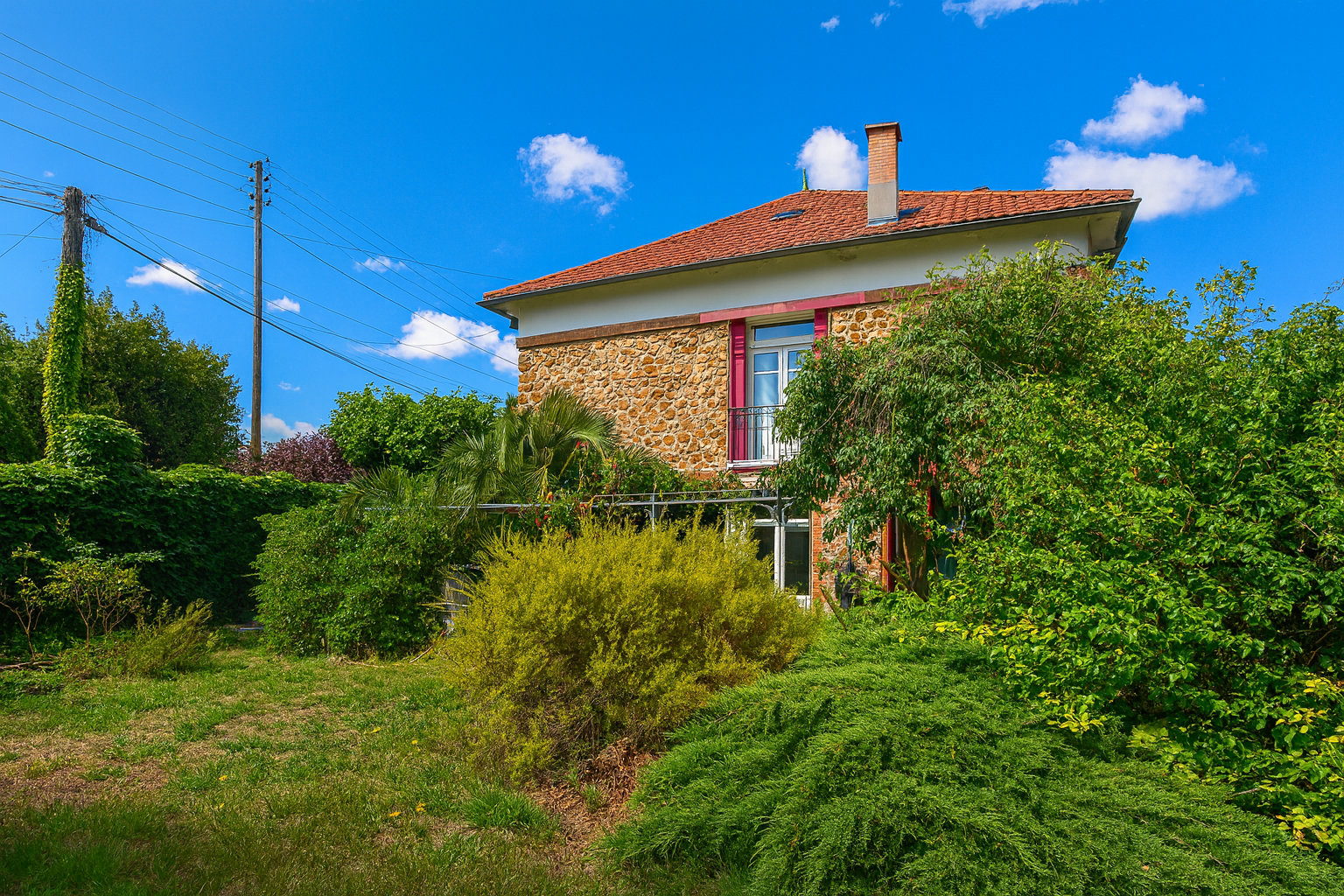 Maison familiale de caractère , Triangle d&rsquo;Or des Bas de Chatou ,7 chambres 590 m² de terrain