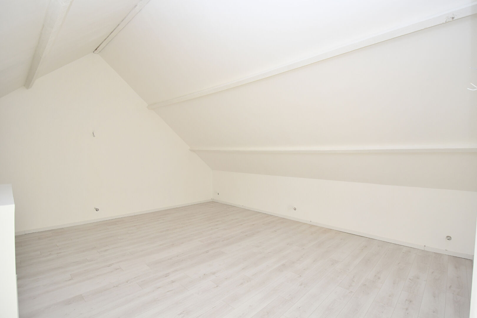 Maison de plain-pied au calme à 15 min du RER et en lisière du Vésinet