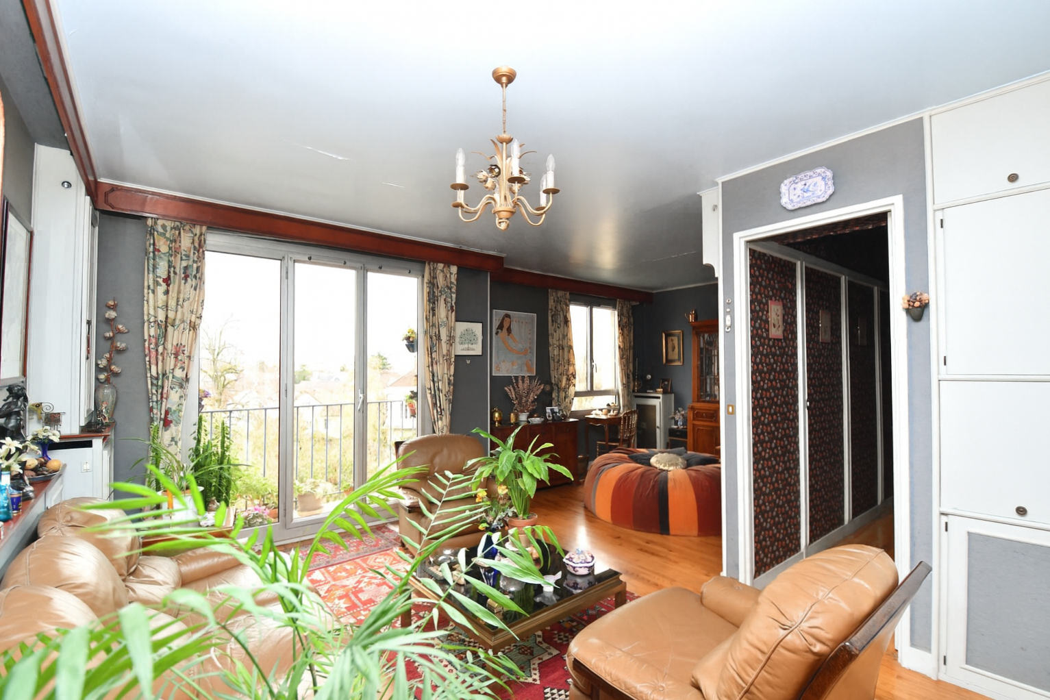 RUEIL MALMAISON Appartement de 102.58 m² avec 3 chambres à proximité de la gare RER