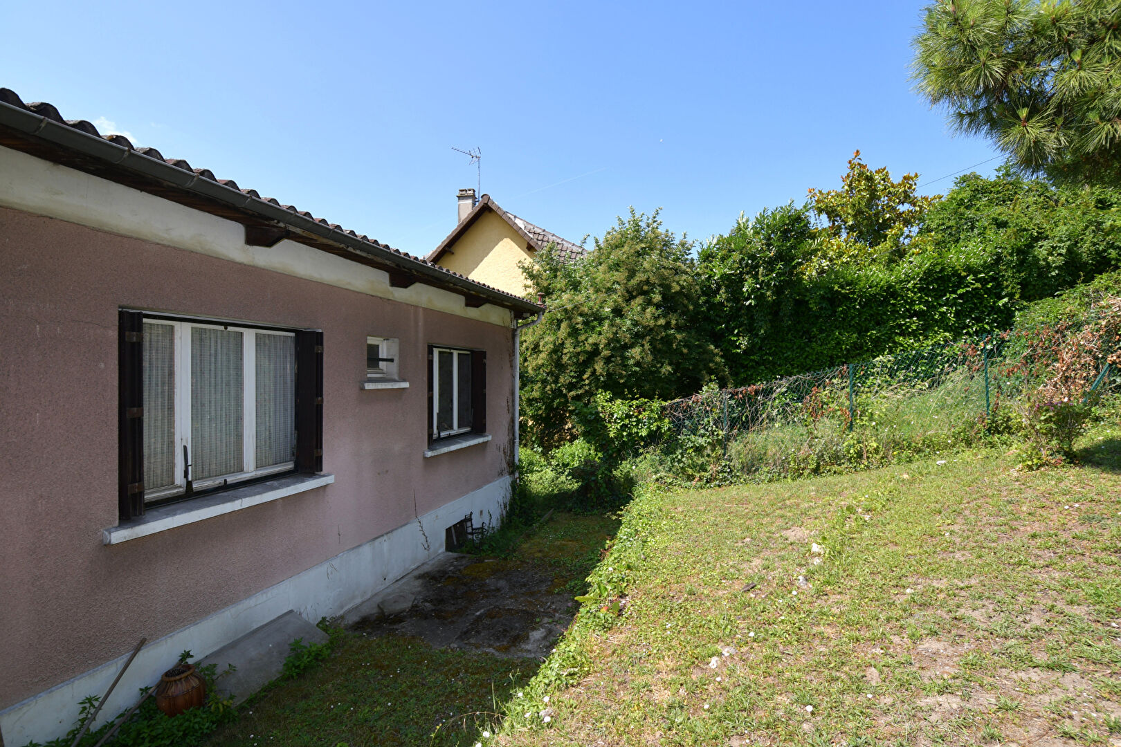 Maison située à Chatou de 117 m² sur un terrain de 537 m² avec un fort potentiel