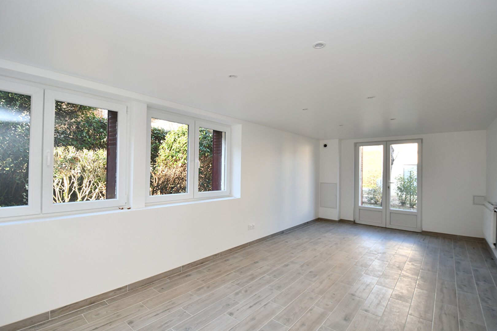 Maison située à Chatou de 164 m² habitables sur un terrain de 580 m² environ