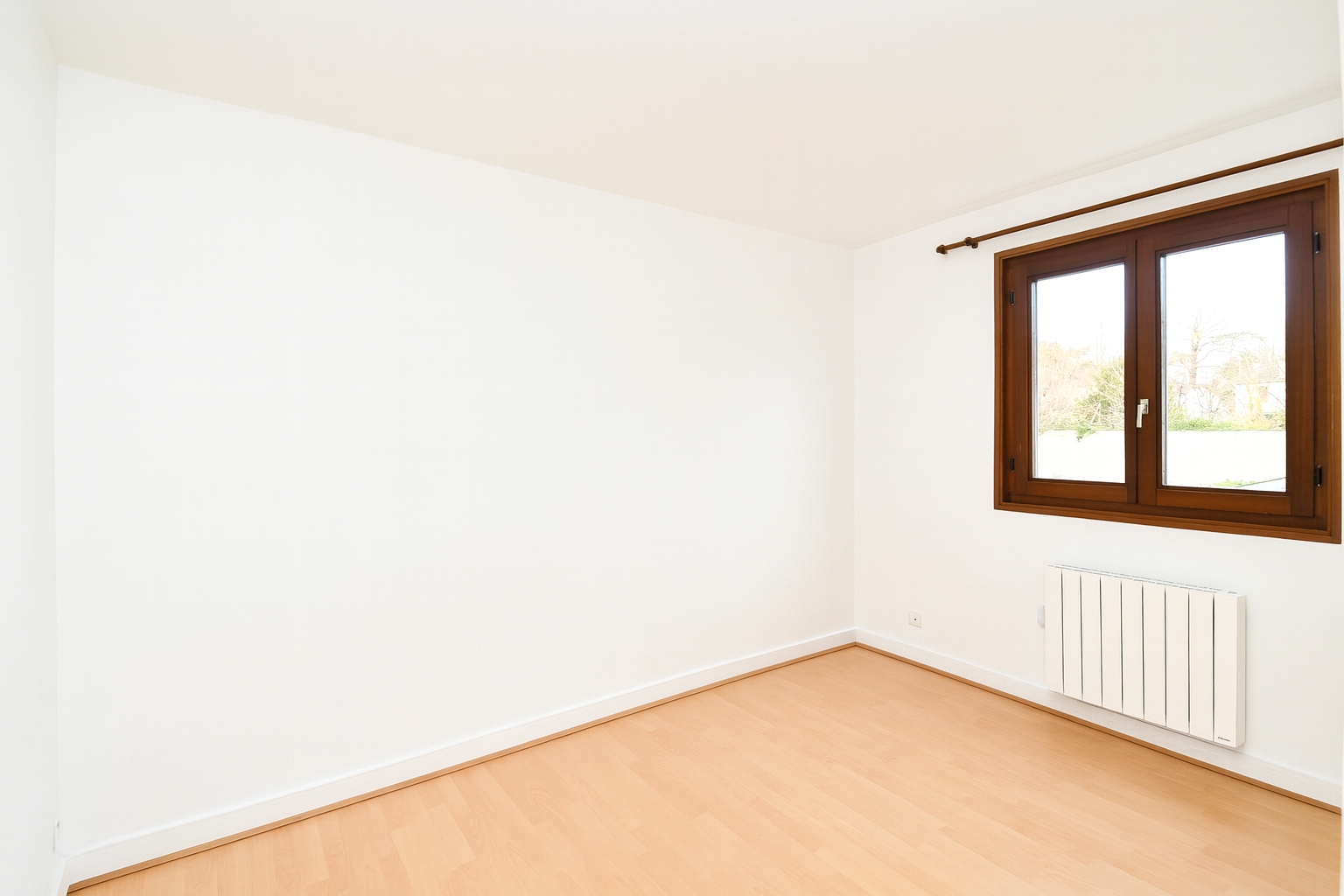 Maison située à Chatou 132 m2 au sol et 94 M² Carrez – Jardin de 80 m²  à 10 mn RER