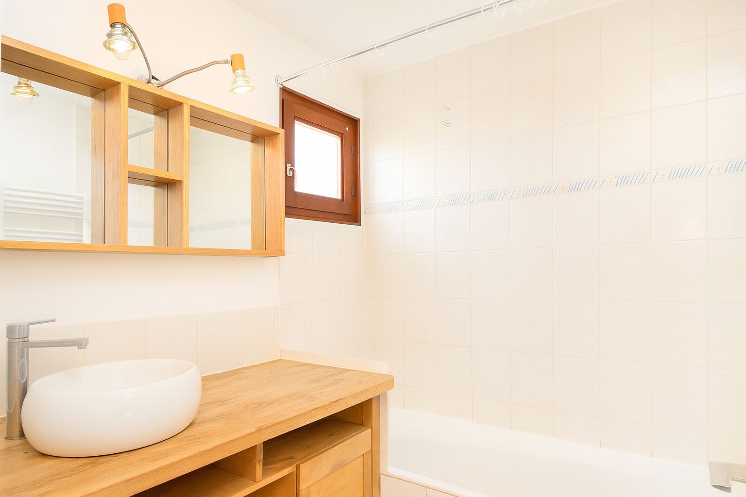 Maison située à Chatou 132 m2 au sol et 94 M² Carrez – Jardin de 80 m²  à 10 mn RER