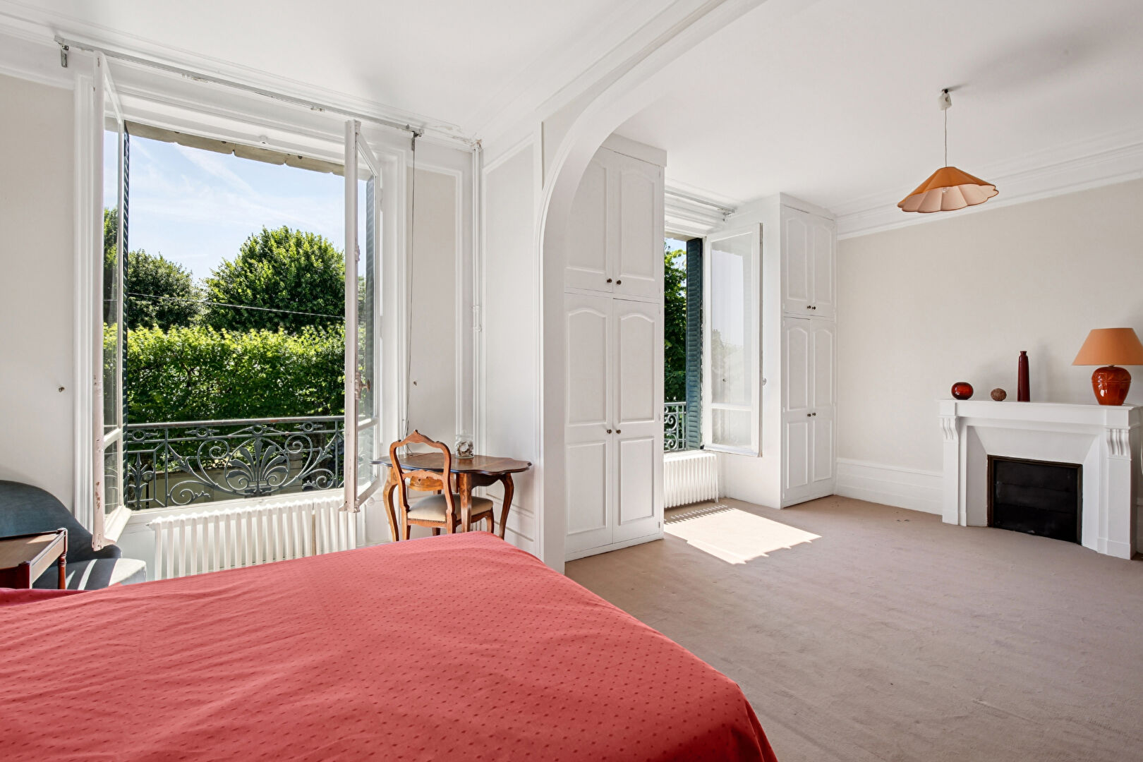 Elégante maison de caractère de 204 m² au sol  sur un terrain de 672 m² dans un secteur prisé à 10 mn du RER