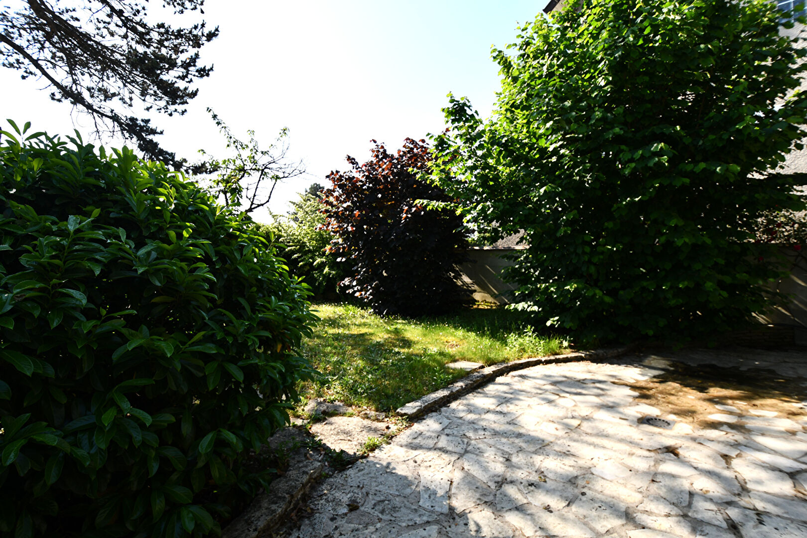 MONTESSON LIMITE LE VESINET – Maison familiale de 204 m² – proche Seine à 18 minutes à pied du RER