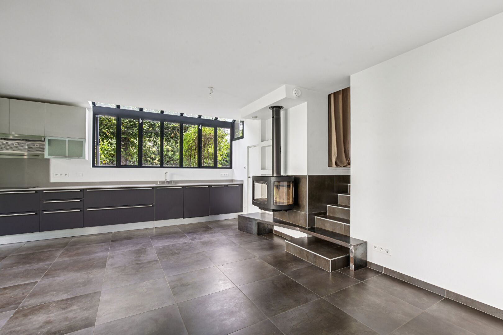 Maison de 147 m² située à Chatou  sur 290 m² de terrain à 7 mn du RER