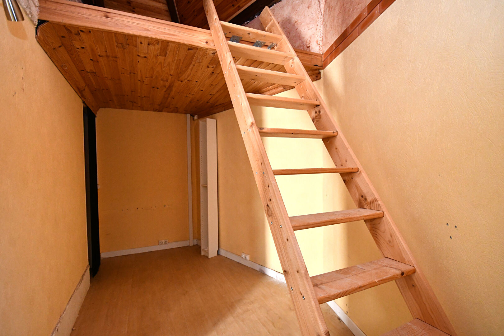 BAS DE CHATOU Maison de plain-pied  de 63 m² située à 4 min du RER