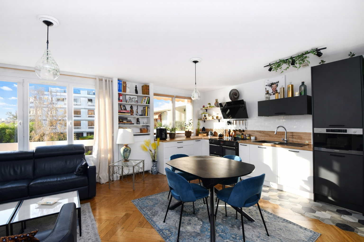 CHATOU appartement 3 pièces de 77 m² avec 2 chambres