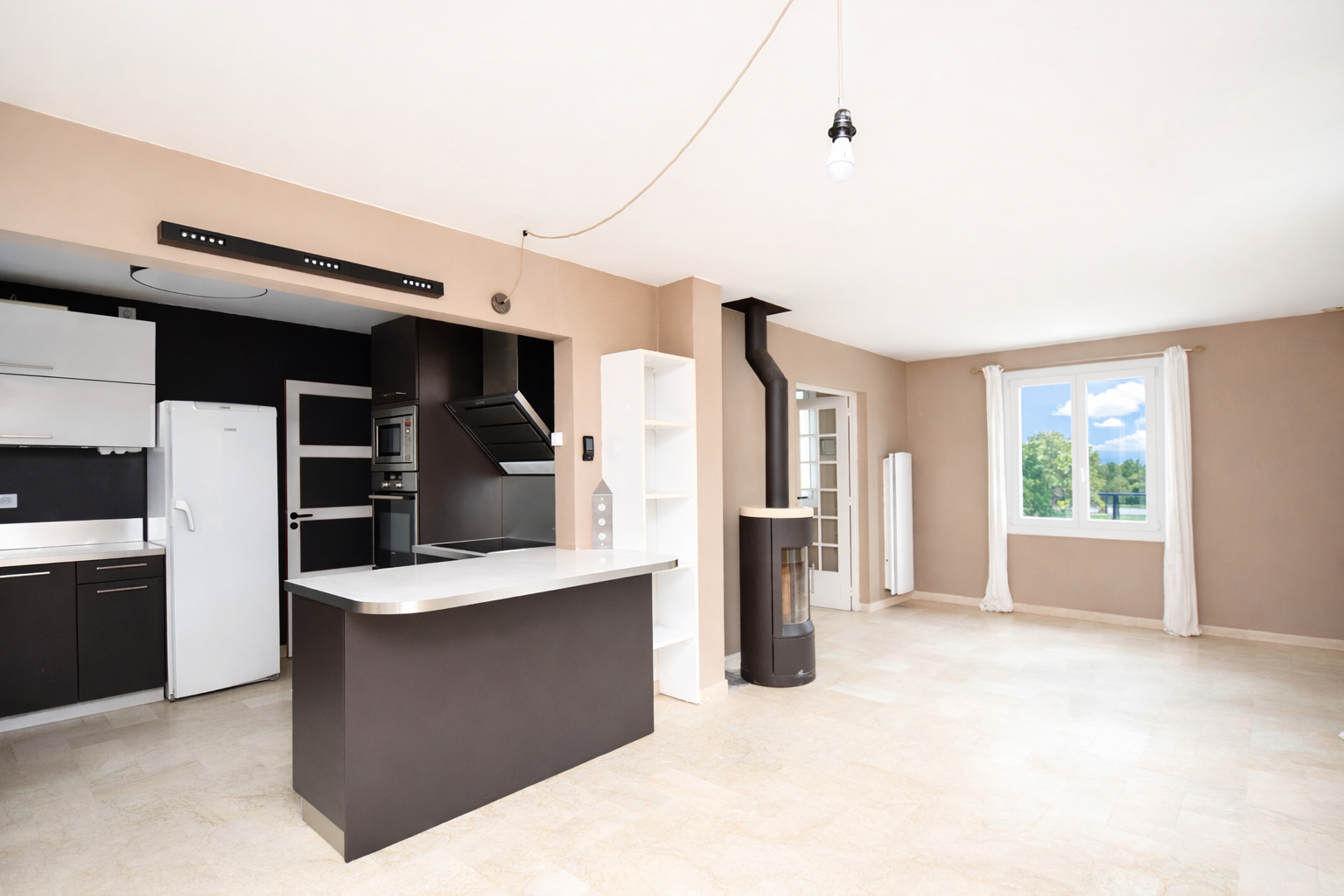 LE PECQ CANADA – MAISON DE130 M² – 5 CHAMBRES – TERRAIN 781 M² – 10 MN RER