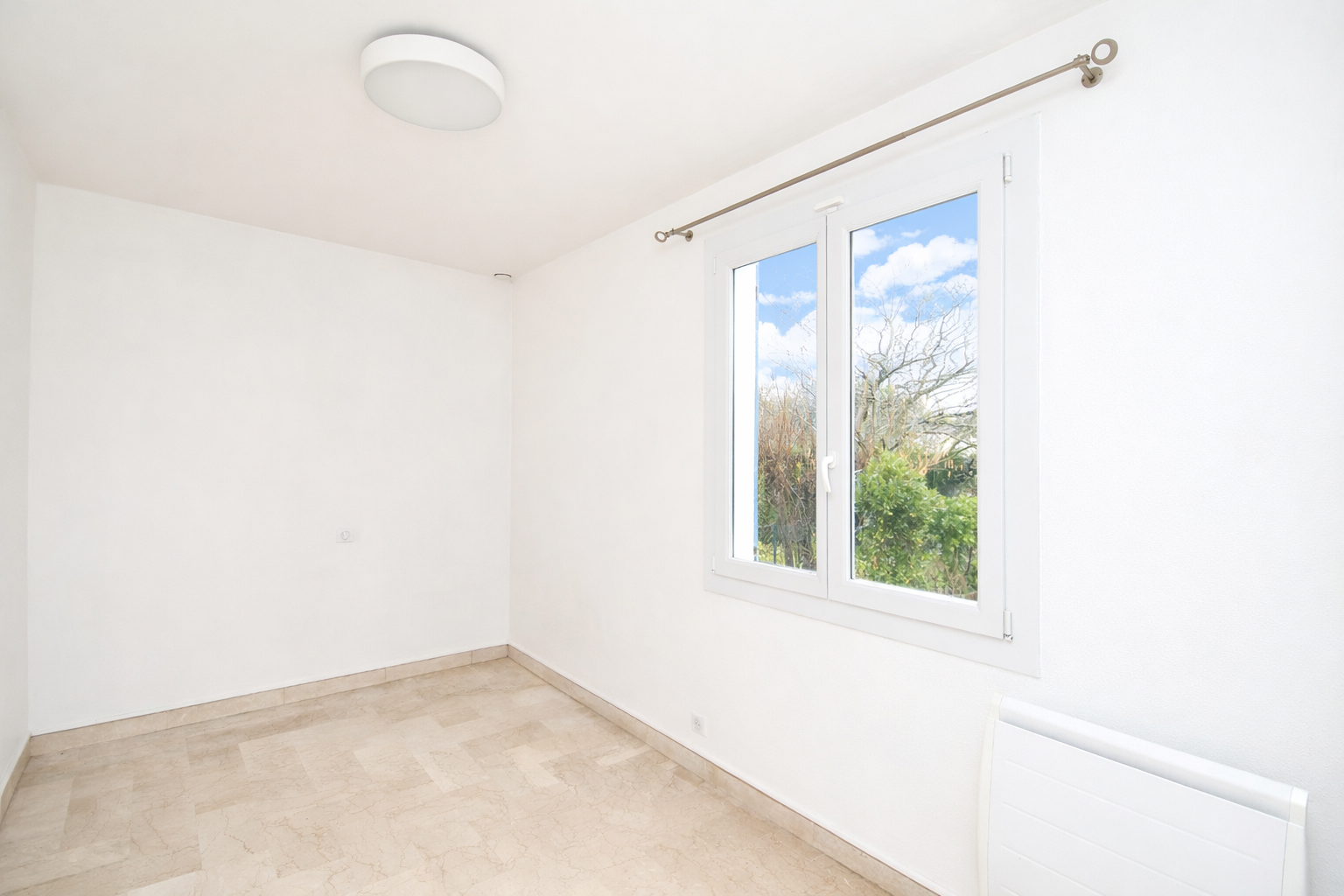 LE PECQ CANADA – MAISON DE130 M² – 5 CHAMBRES – TERRAIN 781 M² – 10 MN RER