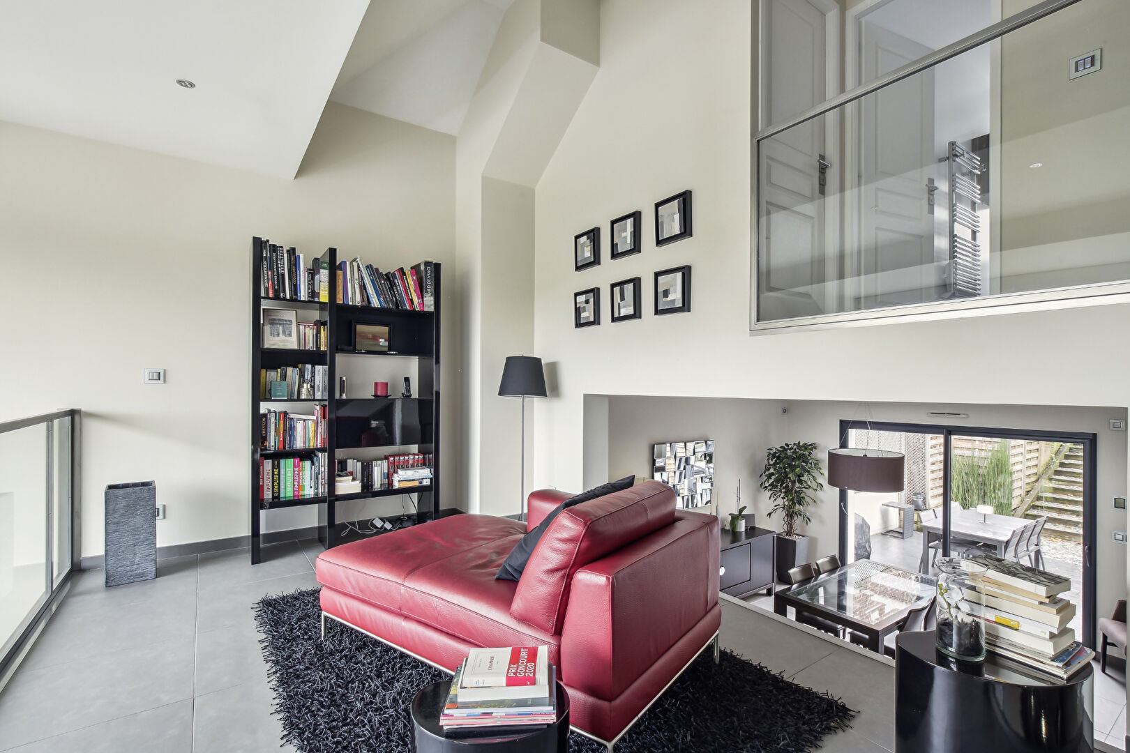 CHATOU – Maison contemporaine de 200 m² au sol et 152 m² habitables sur 425 m² de terrain